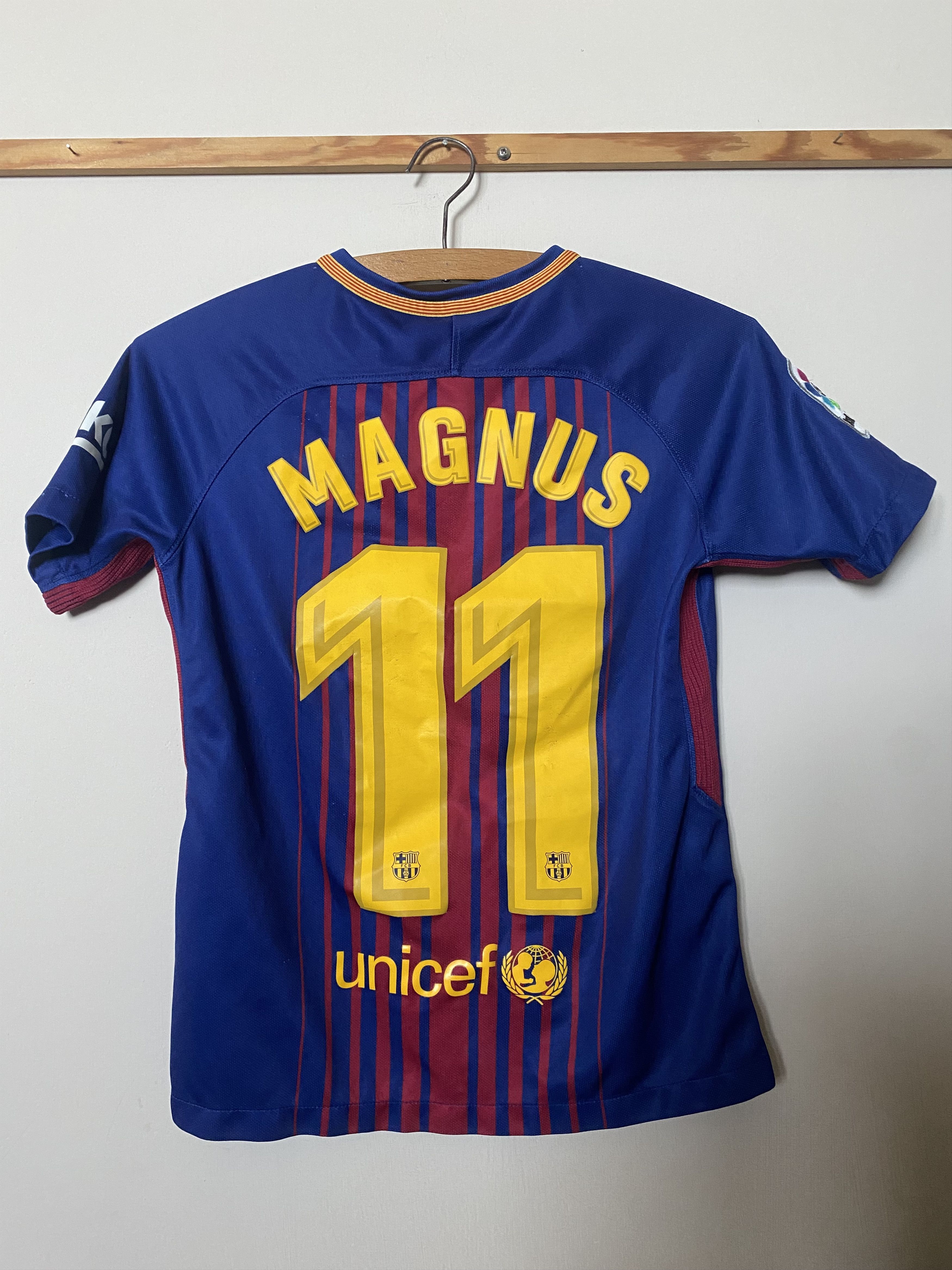Nike FC BARCELONA #11 MAGNUS 2017 - 2018 Nike 137 - 147 - UNIQUE Size US XXS / EU 40 - 1 Thumbnail