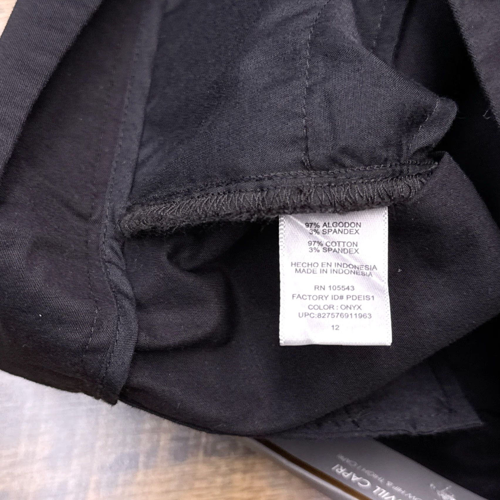 Vintage Daisy Fuentes Capri Pants Onyx 12 Mid Rise Twill Stretch Waist 33 Zipper Straight Leg Women Pants Vintage No N/A Size 34" / US 12 / IT 48 - 6 Thumbnail