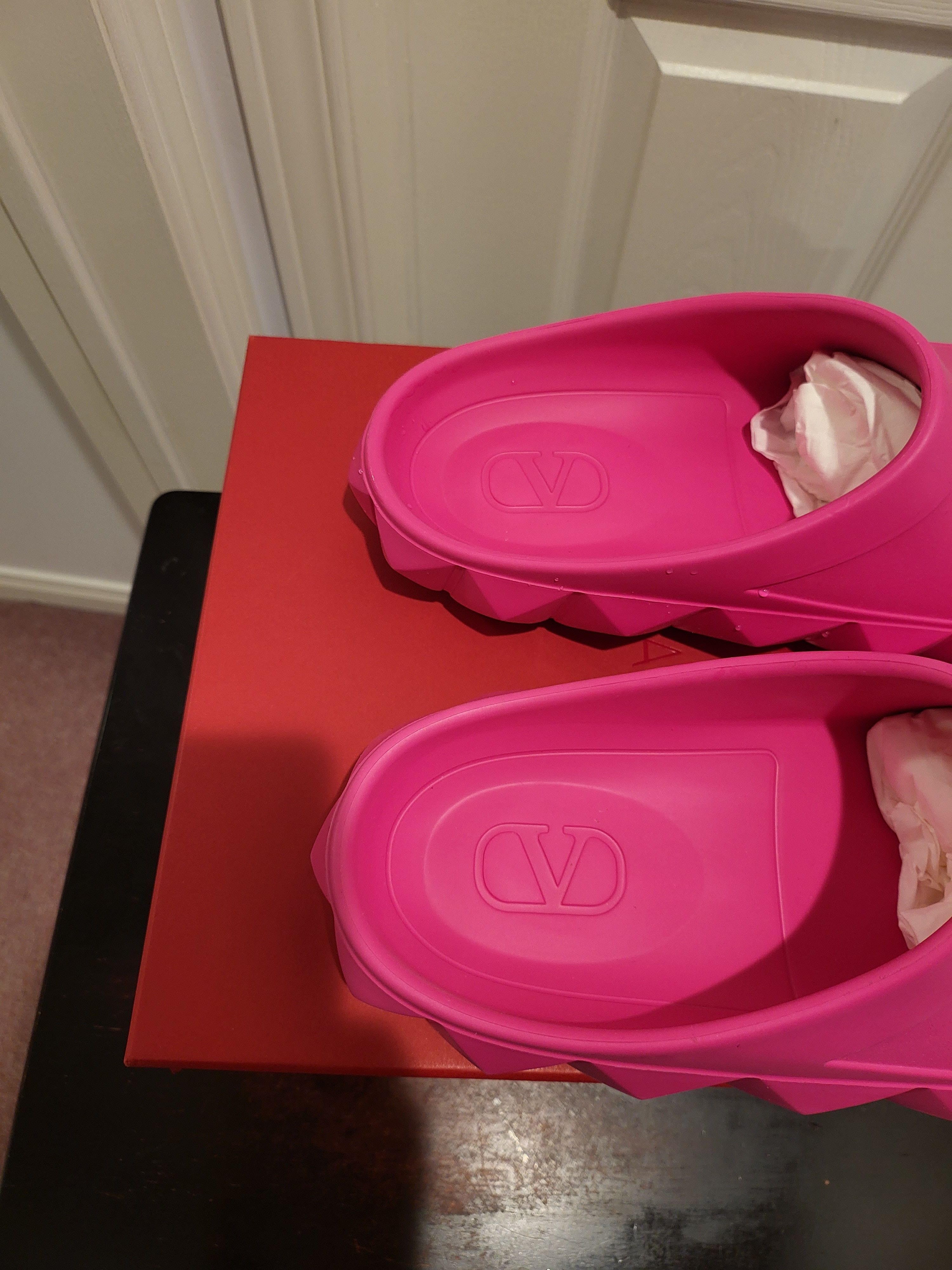Valentino Roman Stud Turtle Slide Shoes - UNISEX Size US 8 / EU 41 - 7 Thumbnail