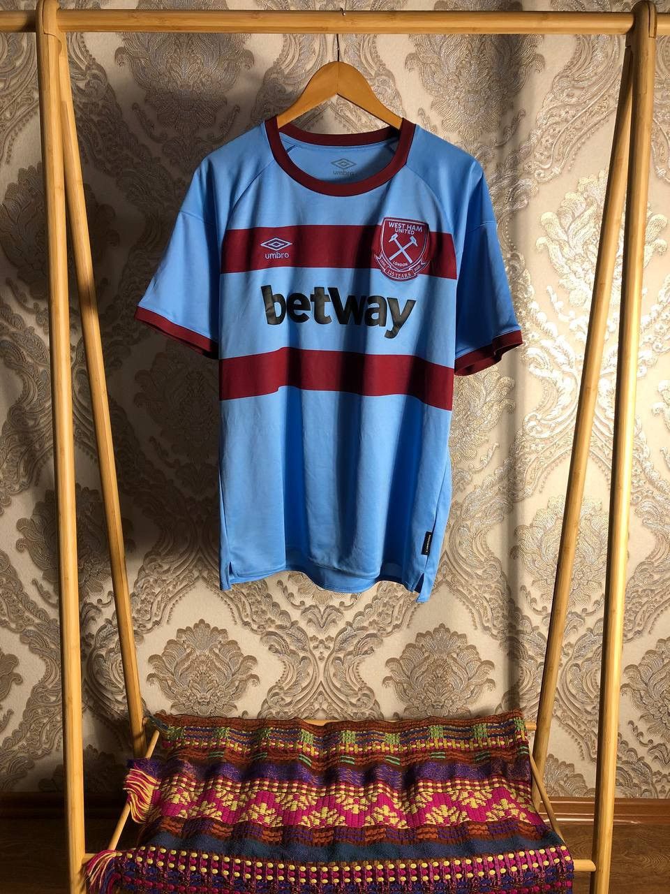 Umbro VINTAGE UMBRO FC WEST HAM UNITED ENGLAND SOCCER JERSEY RETRO Size US XL / EU 56 / 4 - 1 Thumbnail