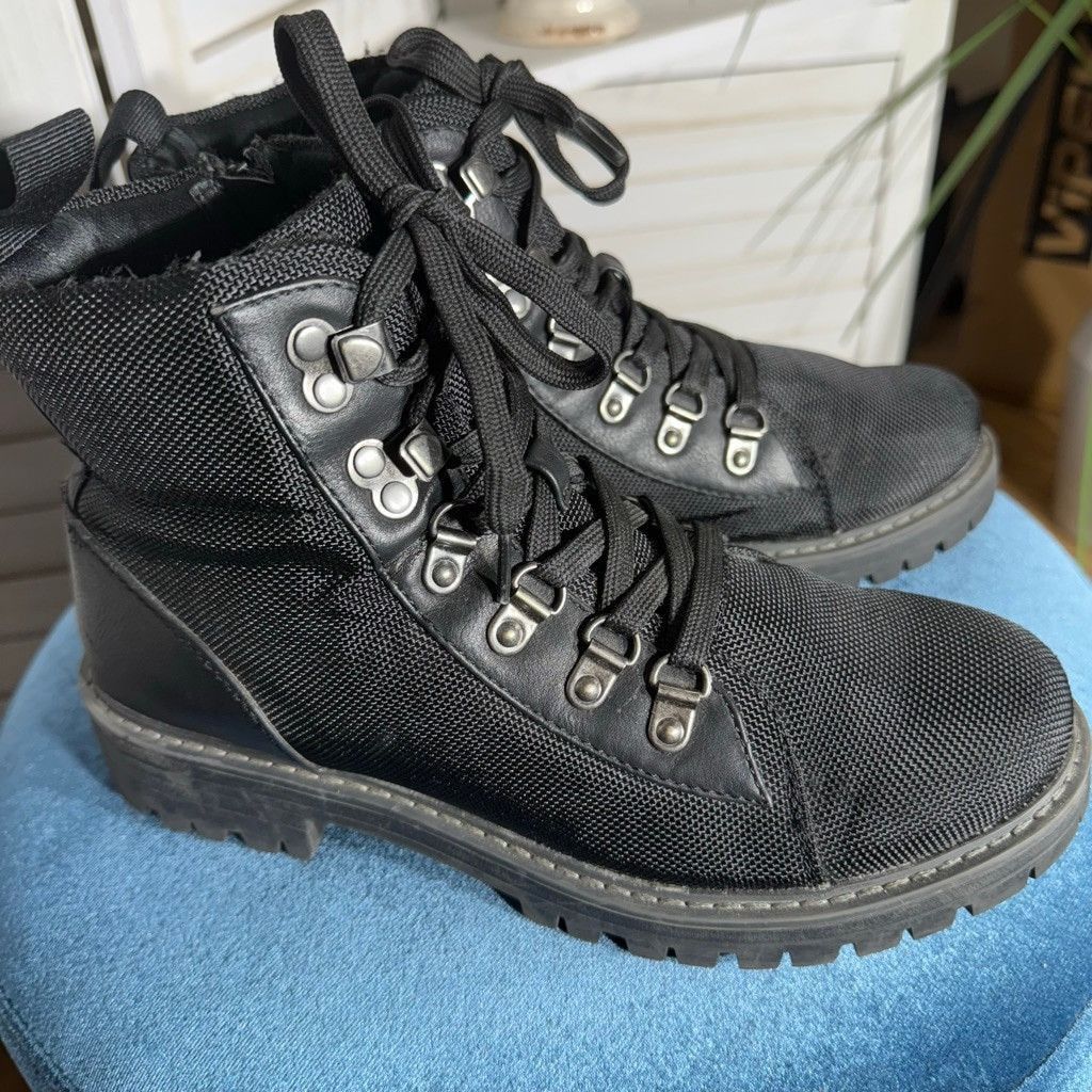Vintage White Mountain black women’s lace up combat boots sz 7.5 Size US 7.5 / IT 37.5 - 5 Thumbnail