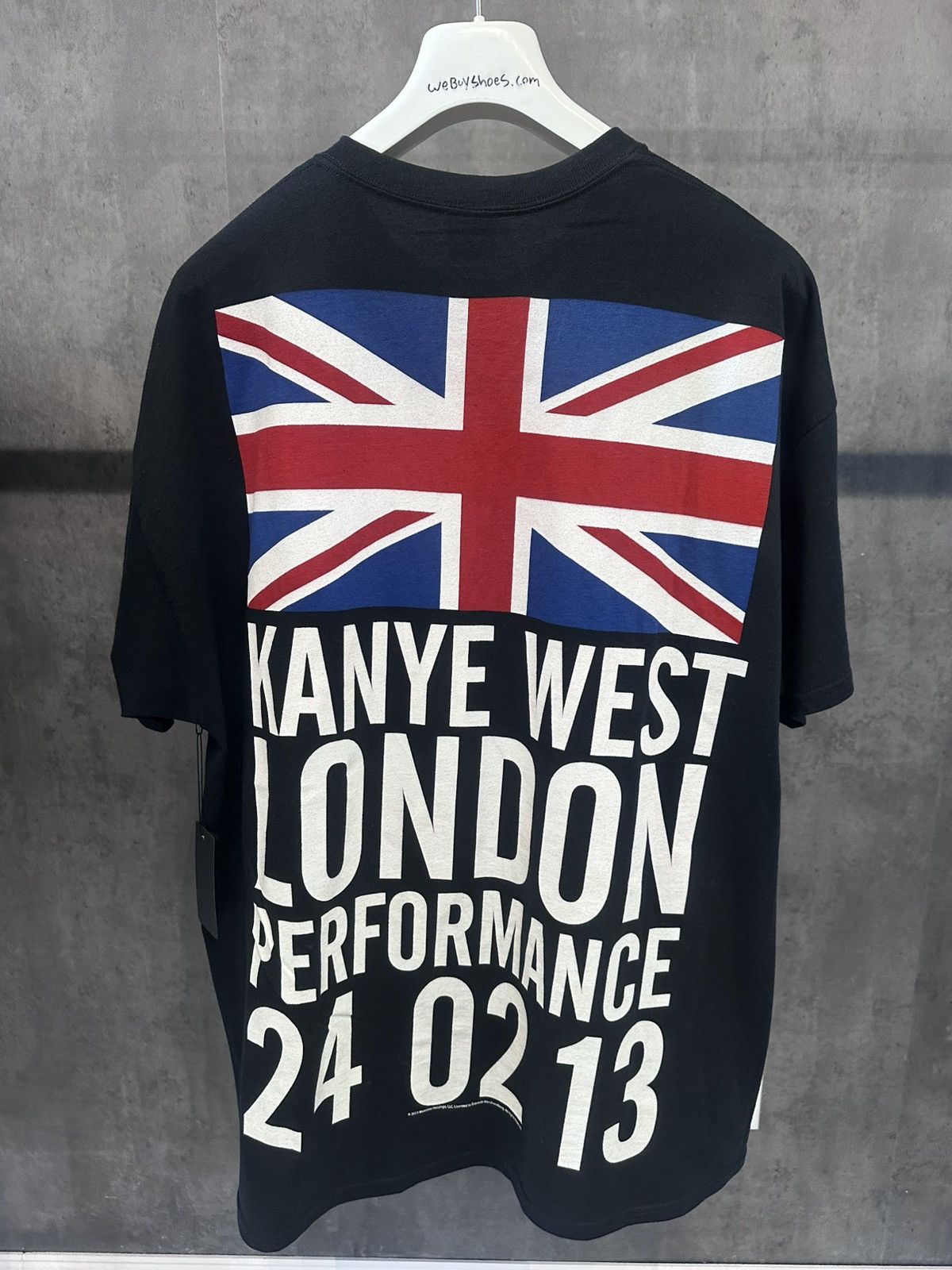 Gildan × Kanye West × Vintage KANYE LONDON TOUR 2023 TEE SIZE XXL Size US XXL / EU 58 / 5 - 1 Thumbnail