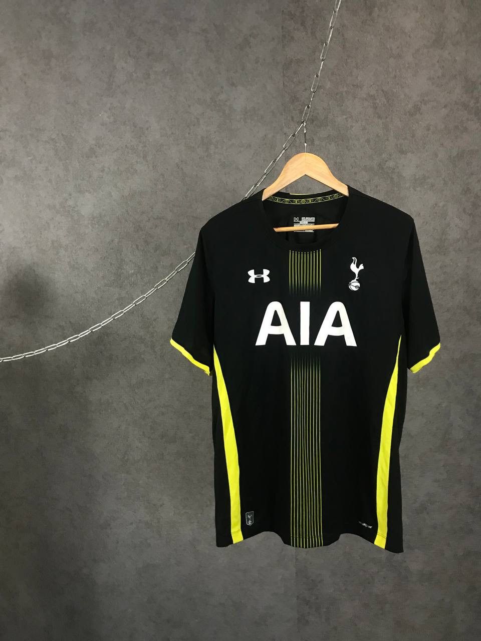 Under Armour Tottenham Hotspur under Armour soccer jersey Size US XL / EU 56 / 4 - 1 Thumbnail