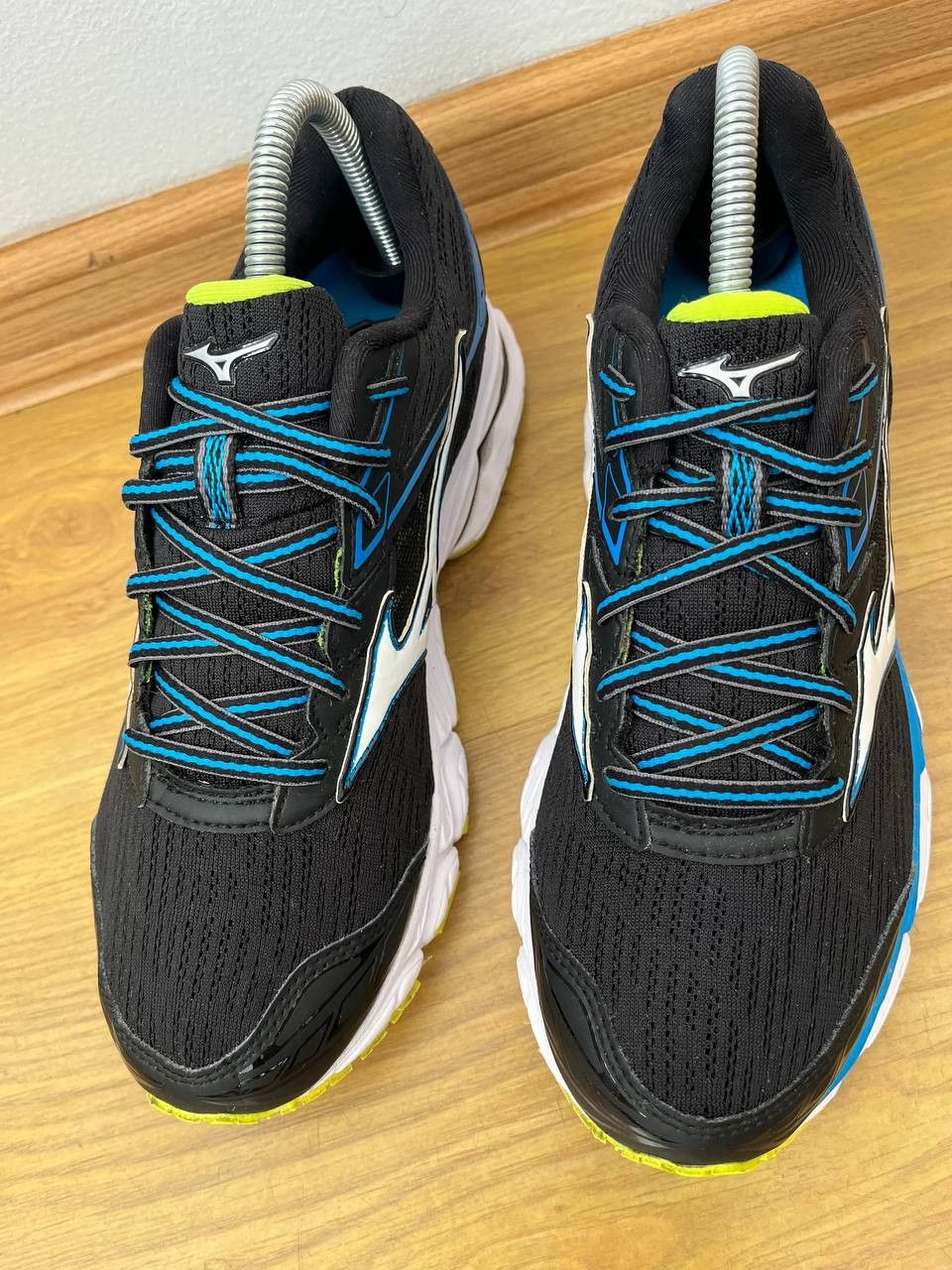 Mizuno Mizuno Wave Ultima 9 Size US 7 / IT 37 - 3 Thumbnail