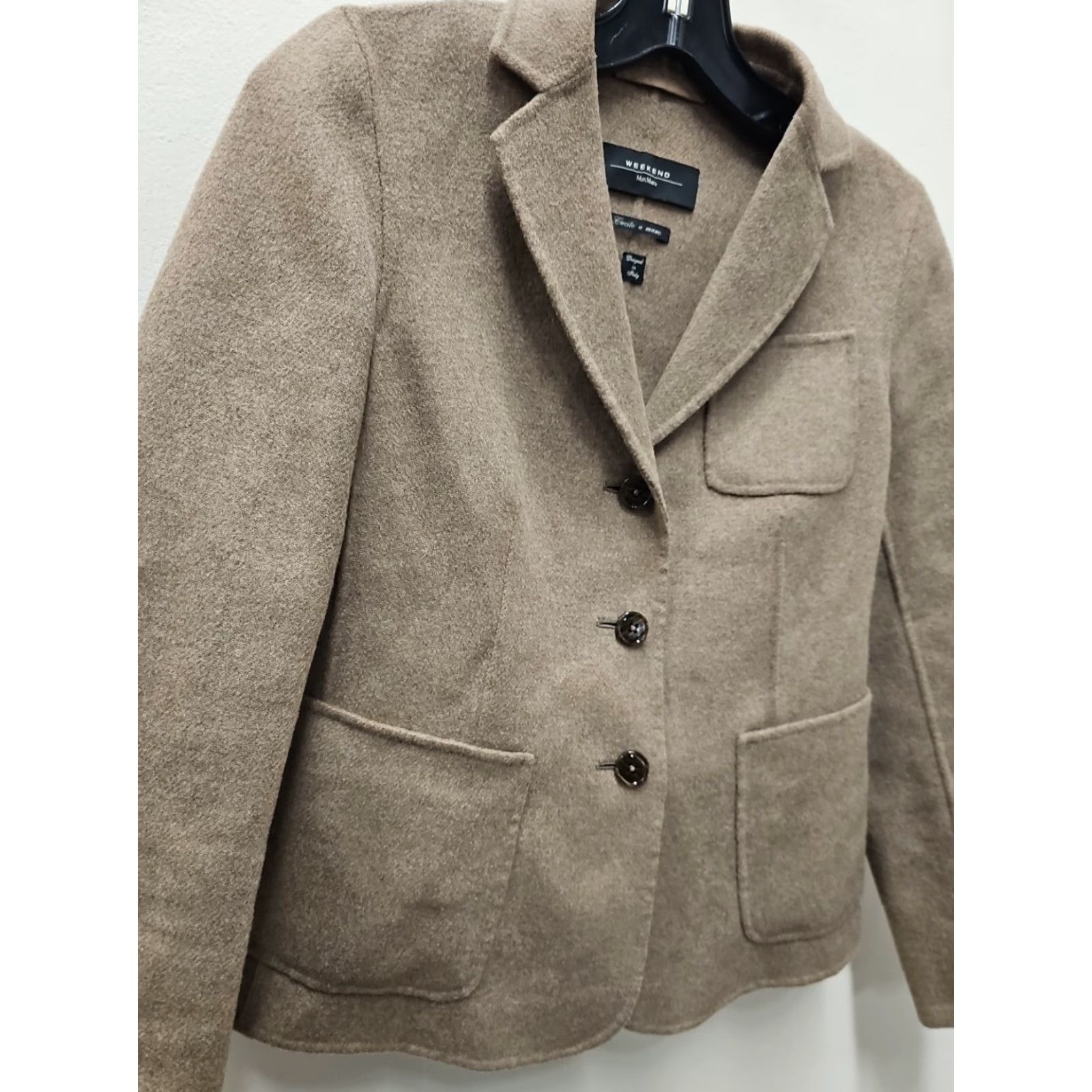 Max Mara WEEKEND MAX MARA Blazer Women’s Size US 2 Blazer Sand Linen Canvas Wool Blend Lightweight Regular Office/Workwear 2 Womens Size XS / US 0-2 / IT 36-38 - 3 Thumbnail