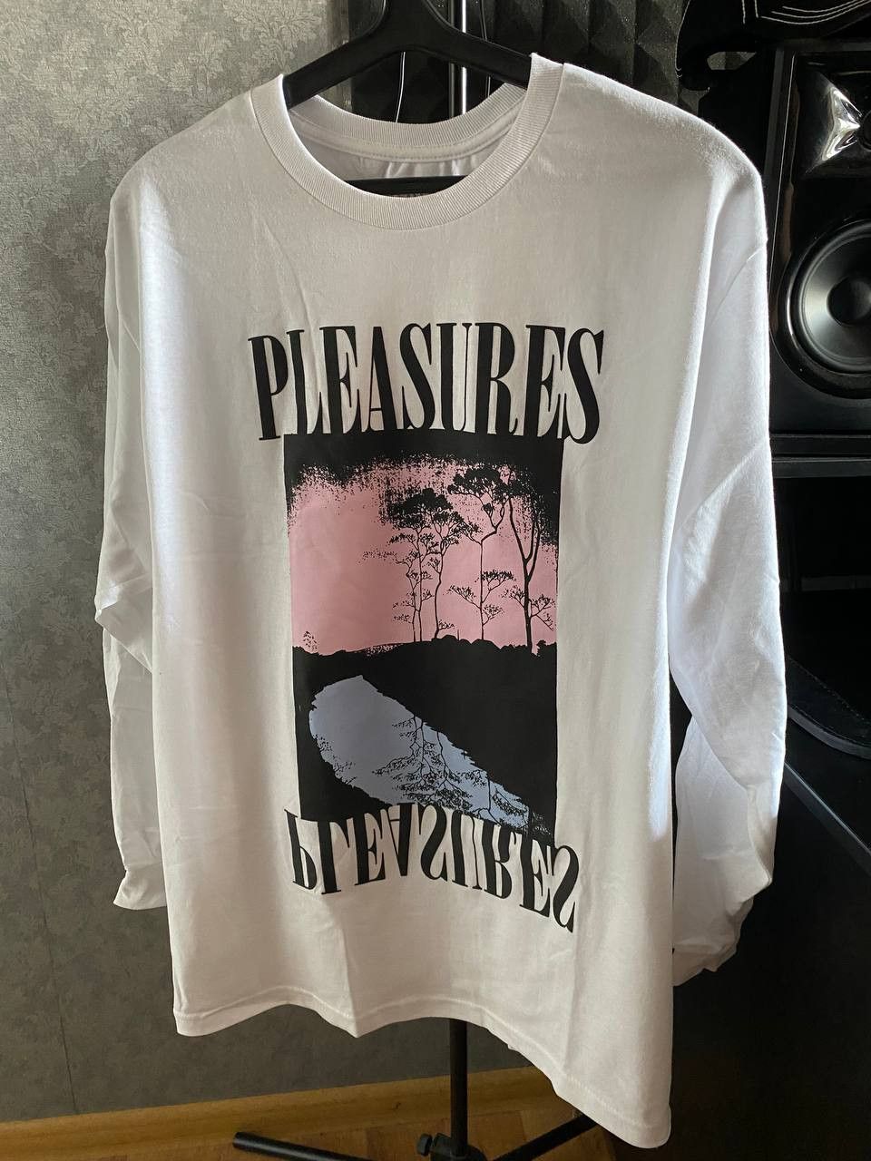 Pleasures Pleasures - River Longsleeve Size US L / EU 52-54 / 3 - 1 Thumbnail