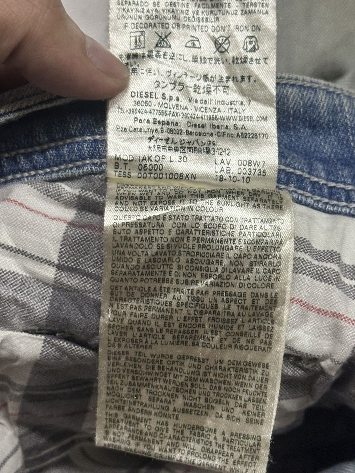 Diesel Diesel Vintage Jeans With Regular Slim Loose and Faded Wash Size US 33 - 14 Thumbnail