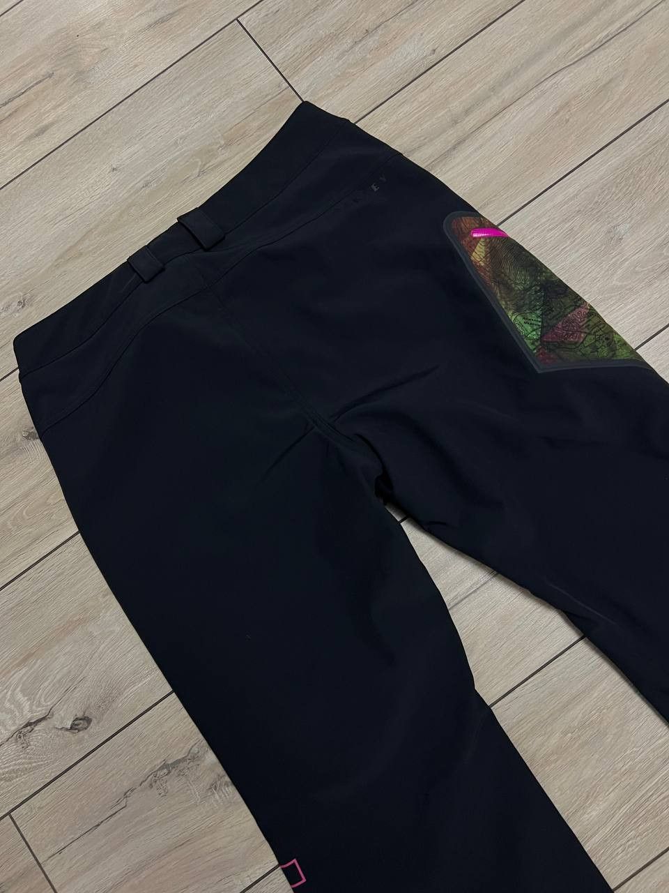 Oakley Oakley Hourglass Softshell Ski Snow Active Pants sz US L Size 34" / US 12 / IT 48 - 12 Thumbnail