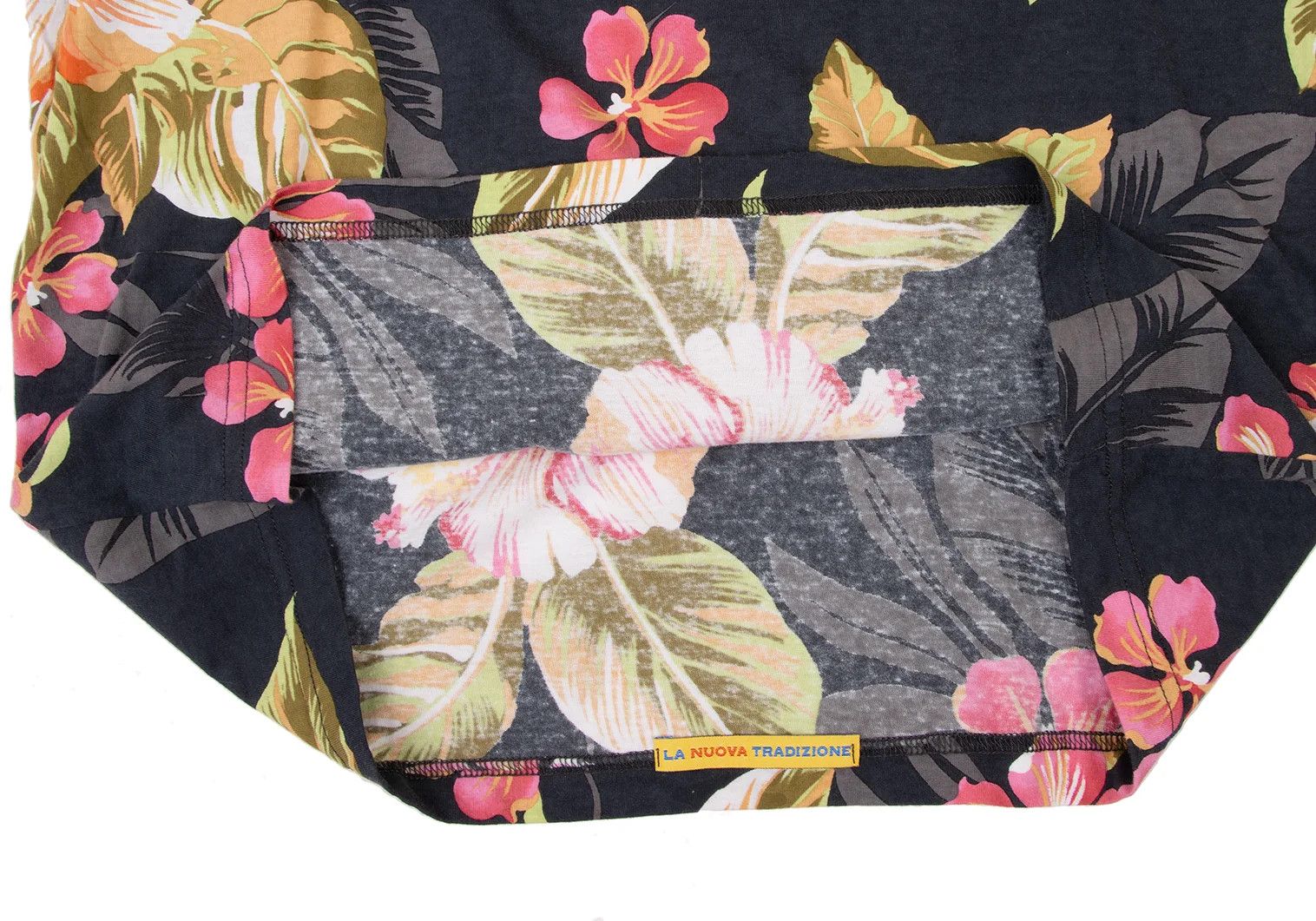 Etro Hibiscus Print T-Shirt in Black, Orange, and Pink, Size S Size US S / EU 44-46 / 1 - 8 Thumbnail