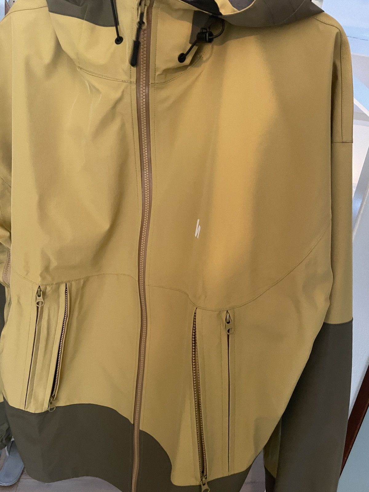 Henrik Harlaut Apparel QUAD-VENT 3L JACKET - OLIVE / GOLD