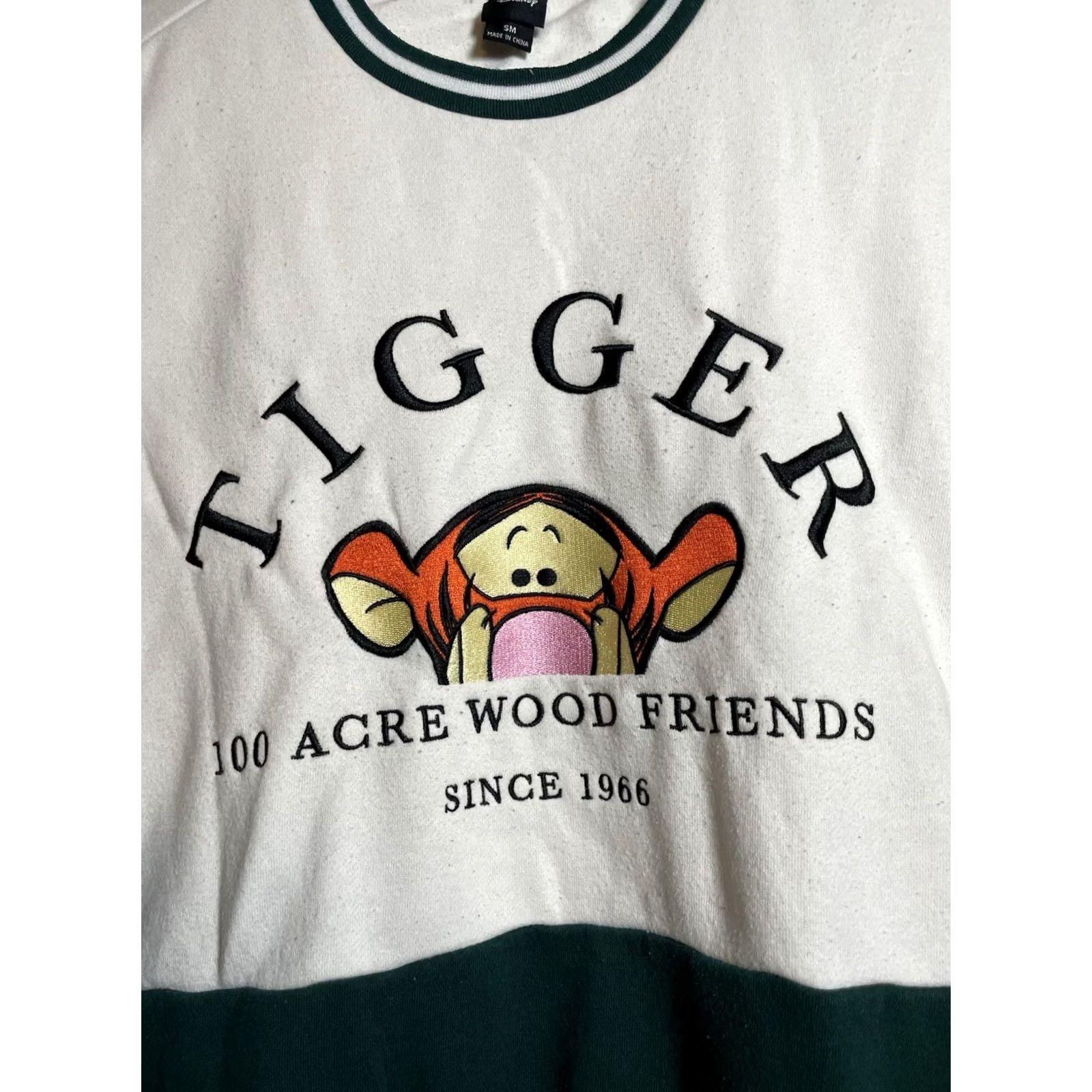 Disney Disney Tigger Crewneck Sweatshirt Mens S Oversize Retro Color Block Pooh A553 Sweatshirt Size US S / EU 44-46 / 1 - 2 Thumbnail