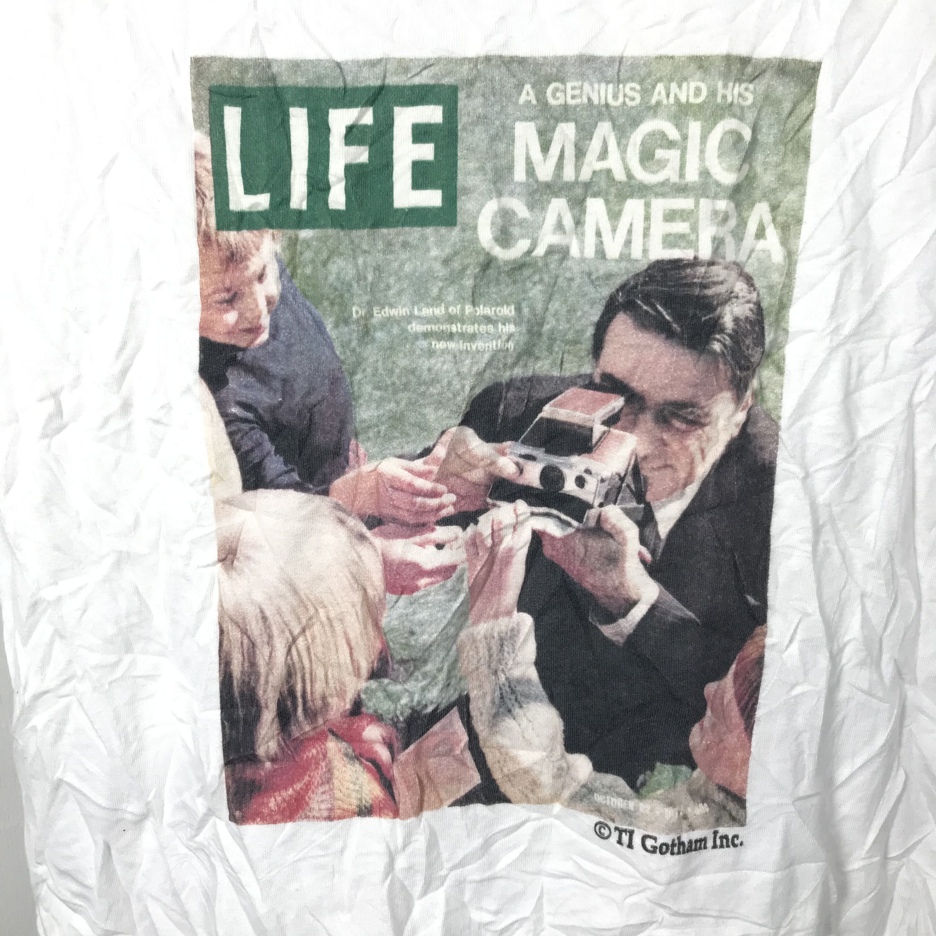 MoMA Edwin land polaroid magic camera 1950 LIFE MAGAZINE phototee Size US M / EU 48-50 / 2 - 4 Thumbnail