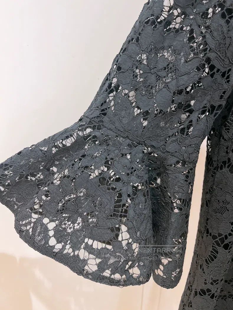 Valentino Valentino Black lace dress Size S / US 4 / IT 40 - 5 Thumbnail