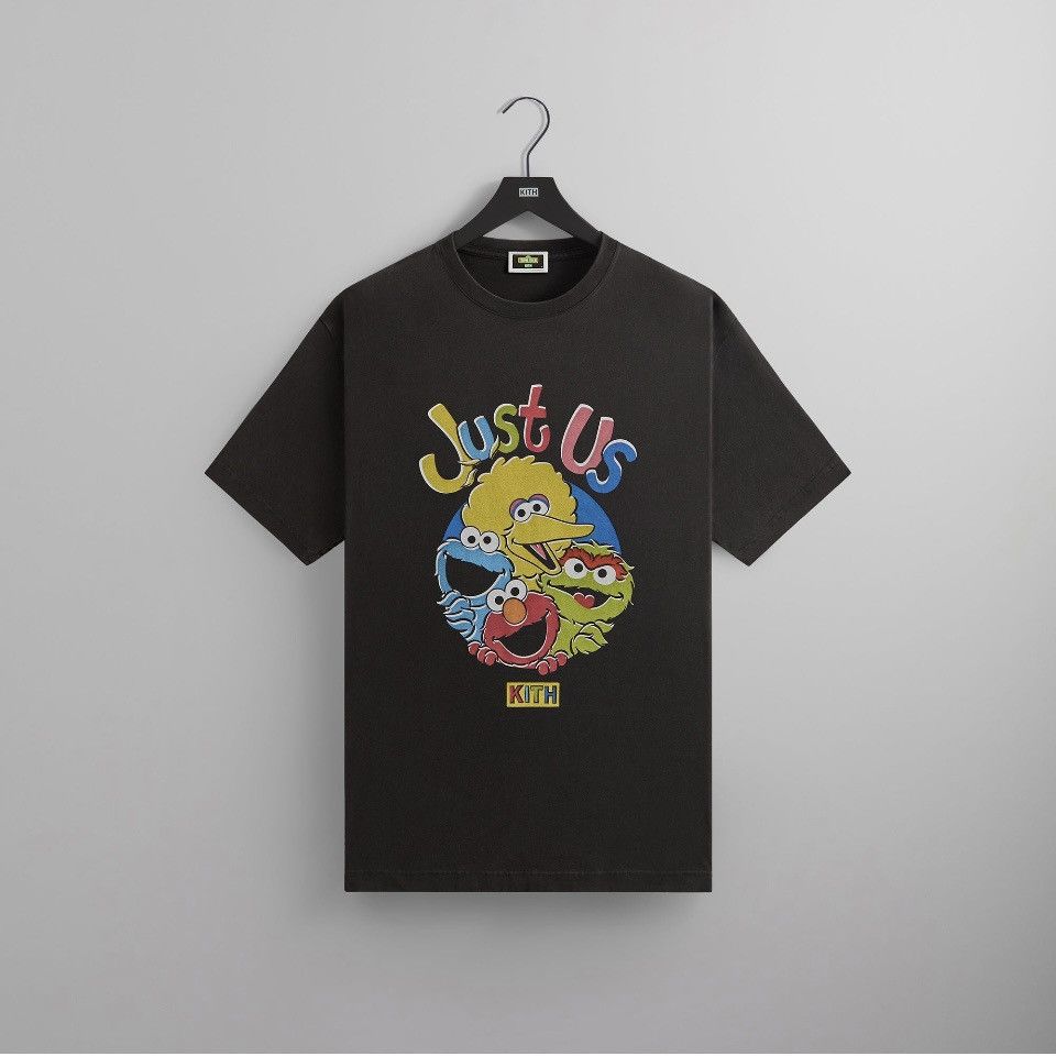 Kith for Sesame Street just us vintage tee size medium Short 