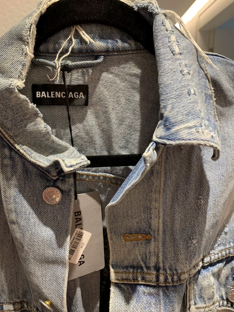 Balenciaga Balenciaga Destroyed Denim Size US S / EU 44-46 / 1 - 2 Thumbnail