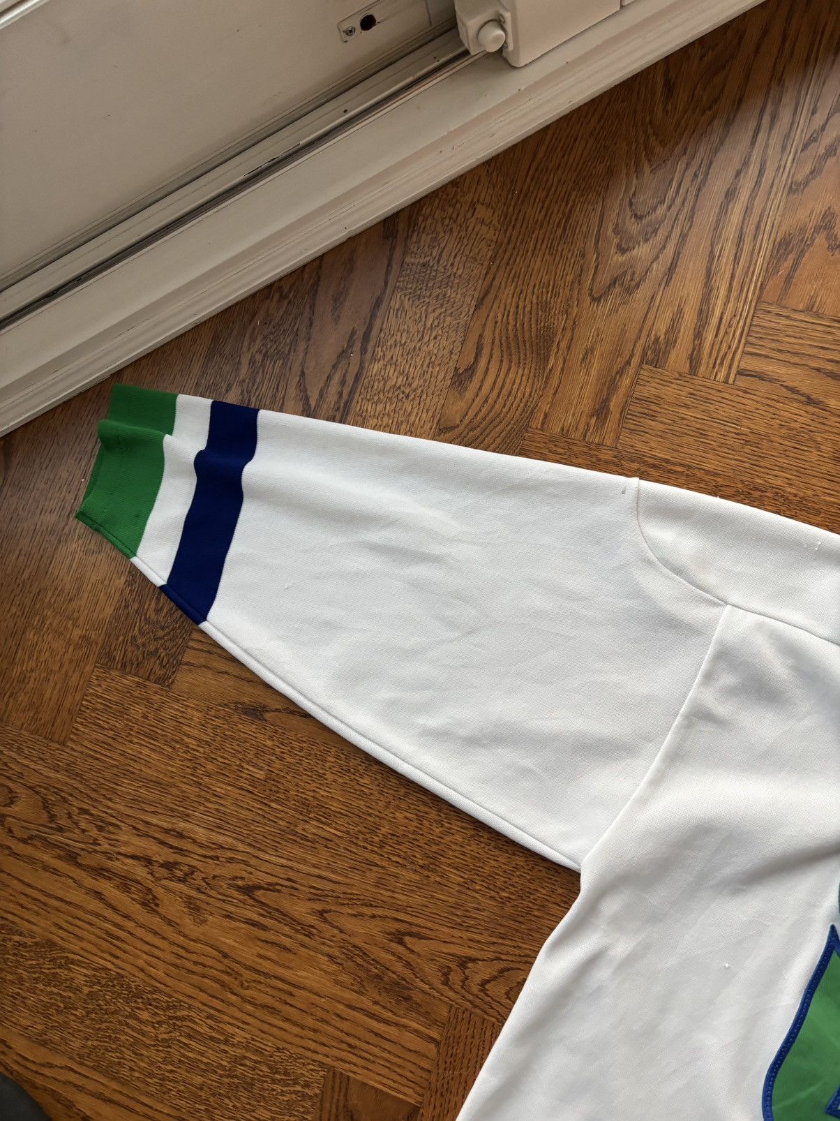 NHL × Vintage Vintage Hartford Whalers Jersey 1980s CCM Hockey Jersey 90s Size US S / EU 44-46 / 1 - 8 Thumbnail