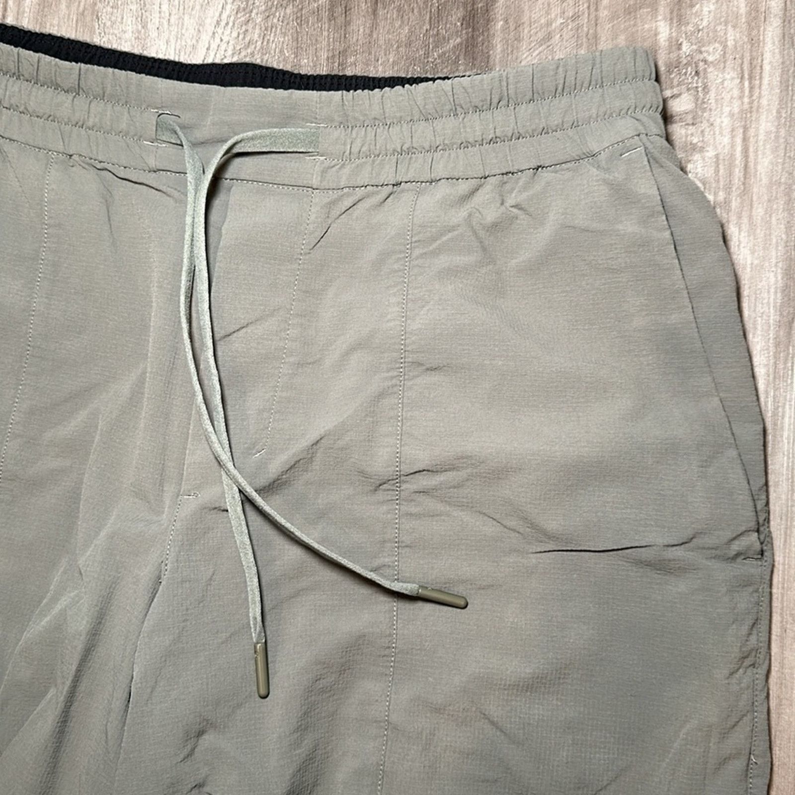 Lululemon Lululemon Bowline 8” Shorts - Medium Size US 32 / EU 48 - 5 Thumbnail
