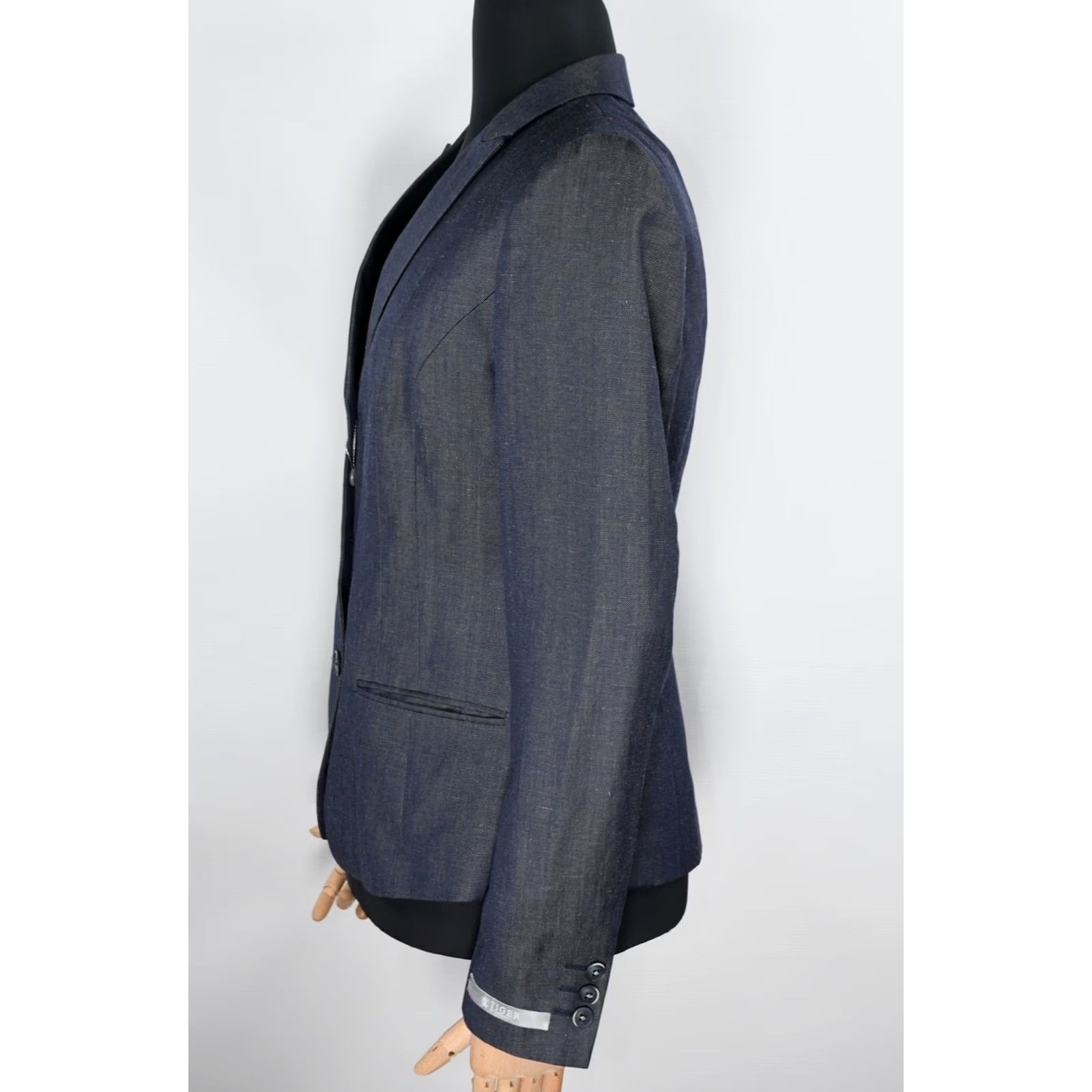 Tiger of Sweden Tiger of Sweden Blazer Shirt Woman 38 Blue Wool/Linen Chest 47cm Length 61cm Vintage No Size XS / US 0-2 / IT 36-38 - 3 Thumbnail