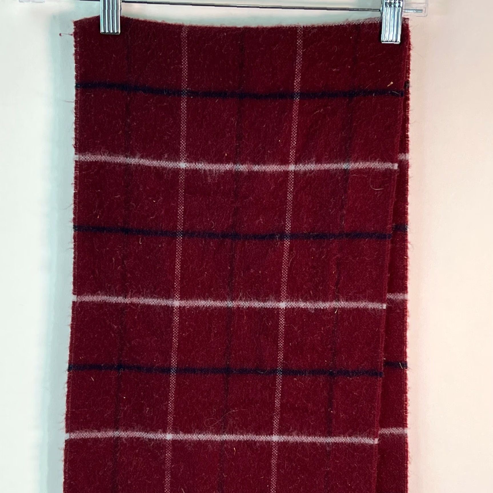 Vintage Womens/Mens Classic Collection Maroon Plaid Wool Rectangle Scarf 11" X 50" Winter Fringe Scarf Mens Womens Size ONE SIZE - 3 Thumbnail