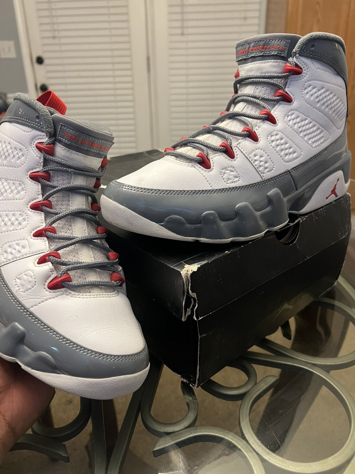 Jordan Brand Jordan 9 Retro Fire Red 2022 Size US 9.5 / EU 42-43 - 1 Thumbnail