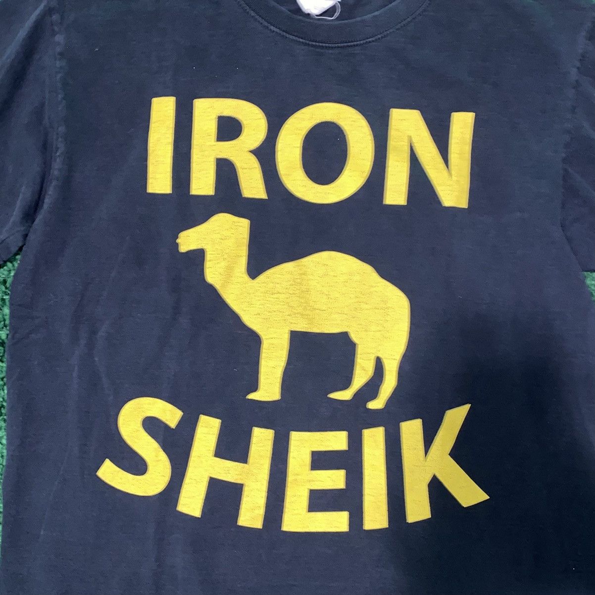 WWE Vintage Iron Sheik Wrestling Bootleg Tee | Y2K Graphic Size US L / EU 52-54 / 3 - 2 Thumbnail