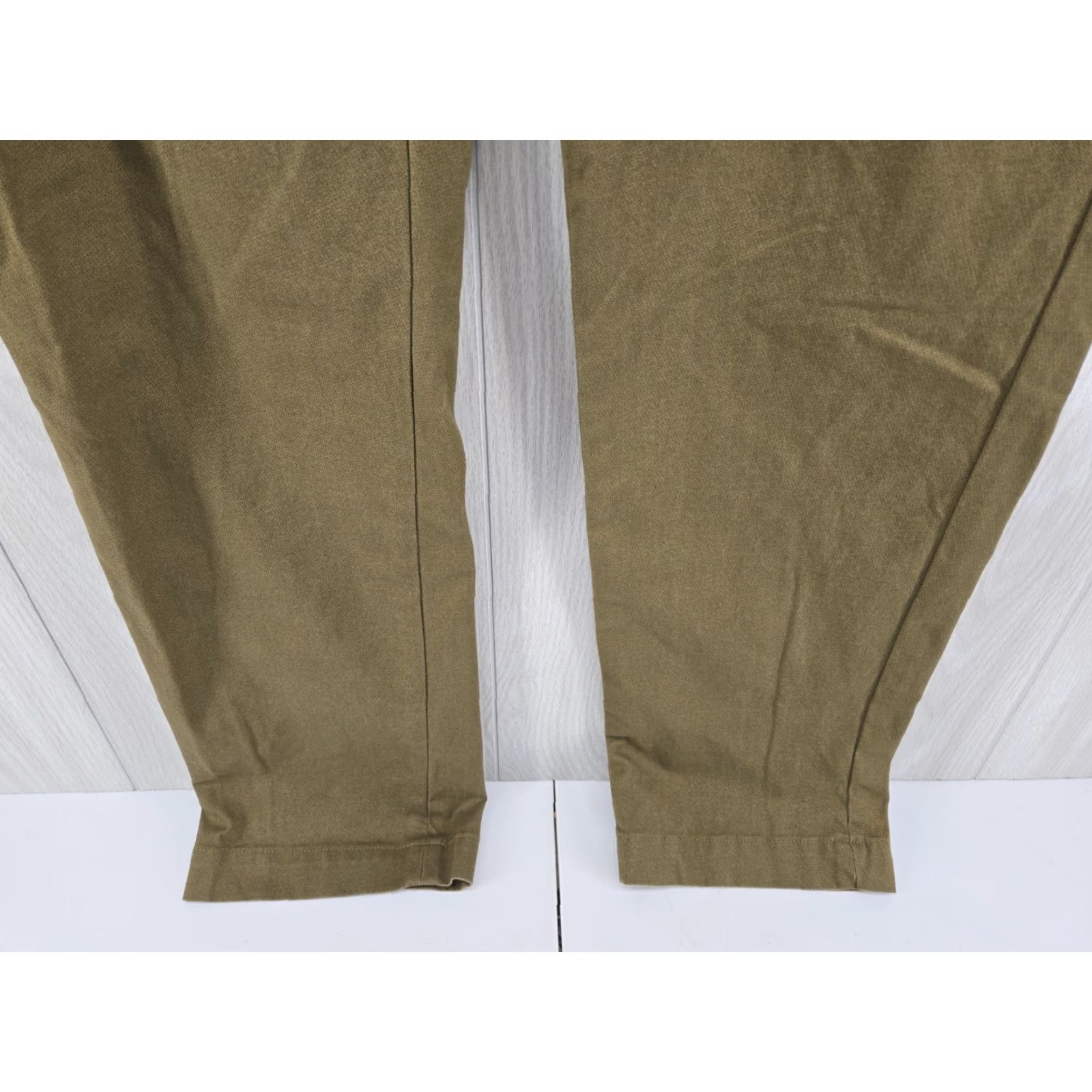 Banana Republic Banana Republic Men’s Chino Pants 35x32 Green Size US 35 - 5 Thumbnail