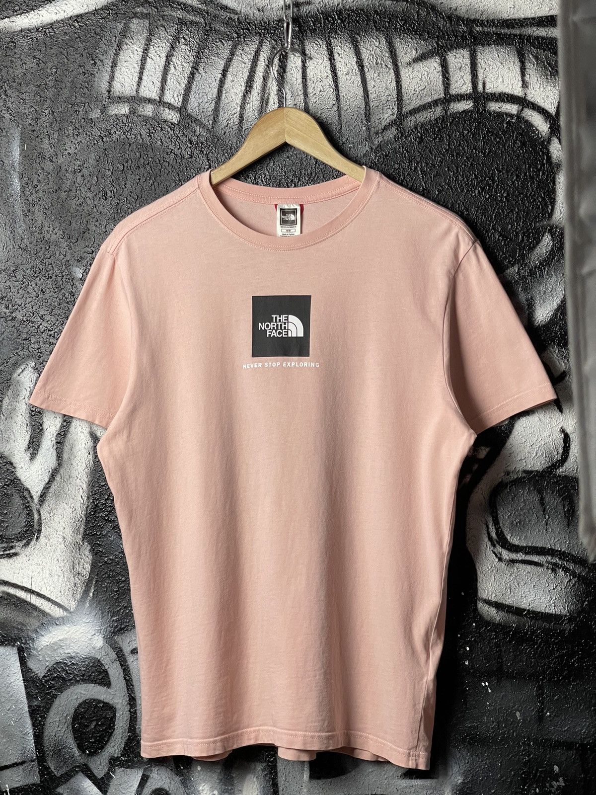 The North Face The North Face Box Logo Pink T-Shirt Men’s Size Large Size US L / EU 52-54 / 3 - 1 Thumbnail