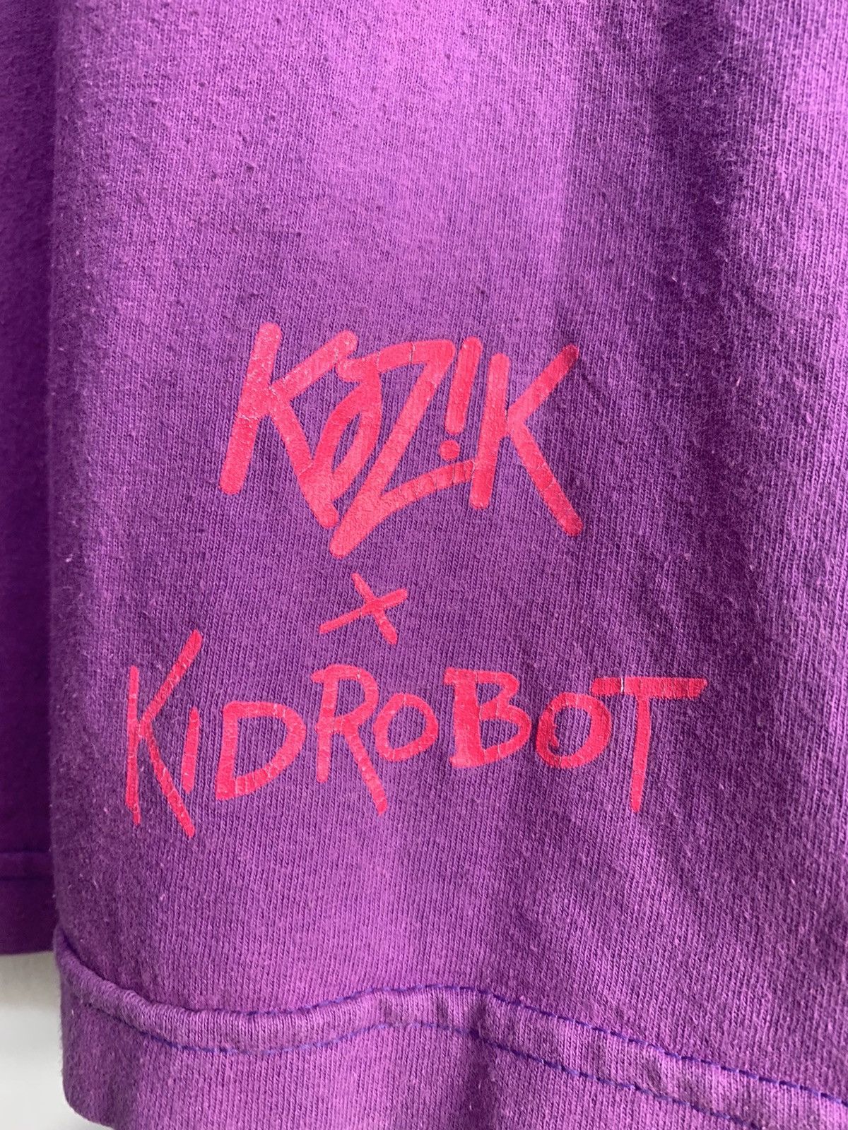 Kid Robot Kozik x kidrobot t shirts Size US L / EU 52-54 / 3 - 6 Thumbnail
