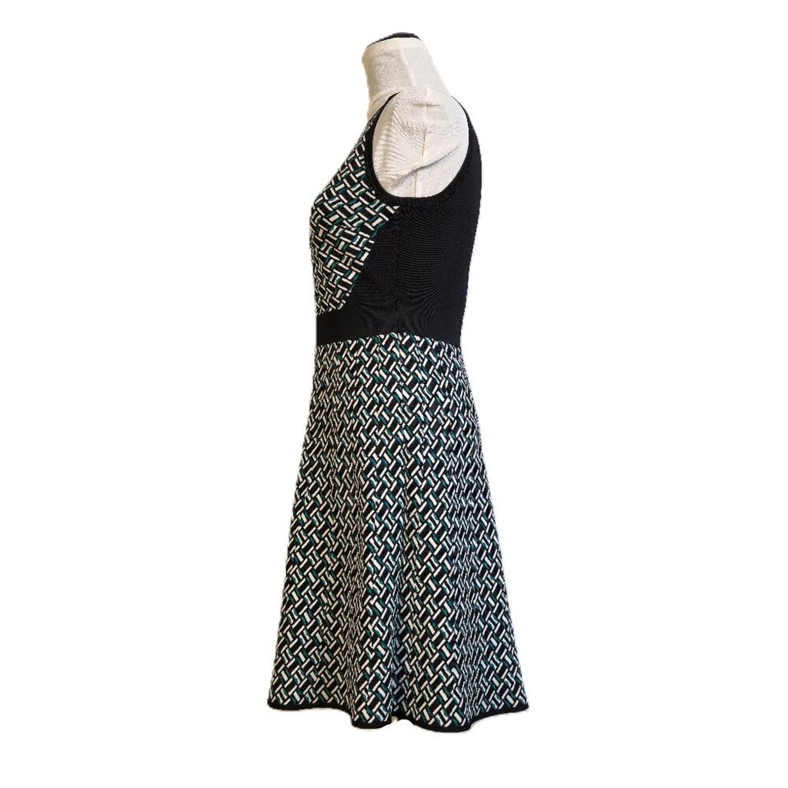 White House Black Market White House Black Market Size Small Dress Black & Emerald Size S / US 4 / IT 40 - 3 Thumbnail