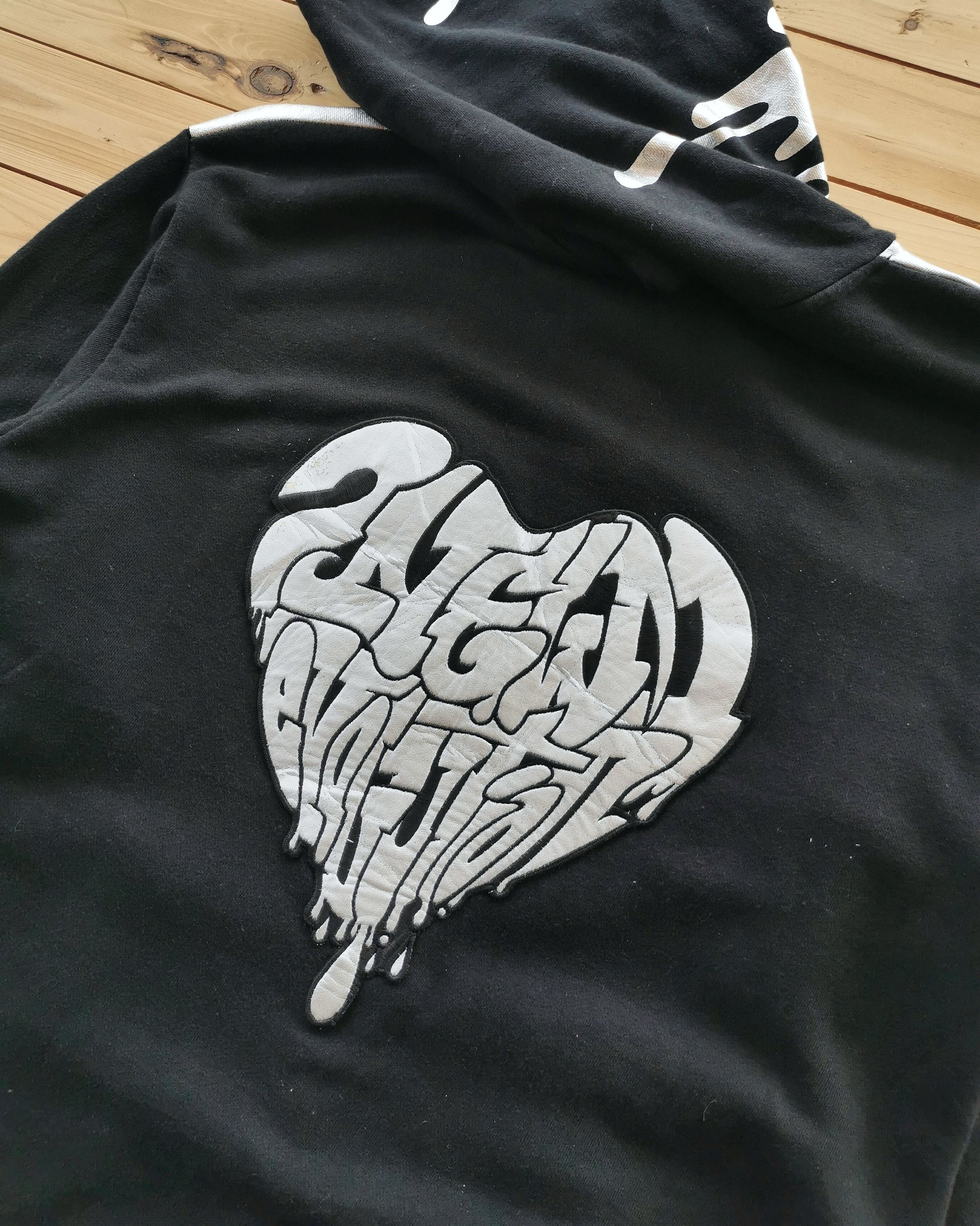 Band Tees 2NE1 Kpop Artist Hoodie BTS Blackpink Park Bom Size US L / EU 52-54 / 3 - 11 Thumbnail