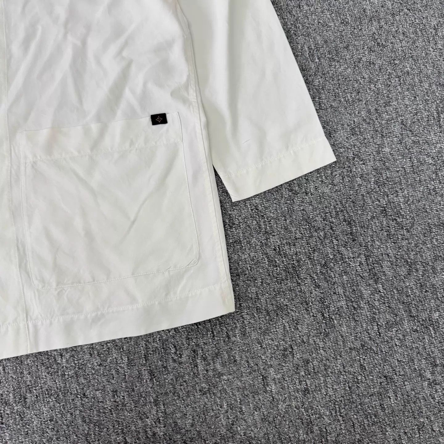 Louis Vuitton Louis Vuitton White Shirt 34 Size XS / US 0-2 / IT 36-38 - 3 Thumbnail