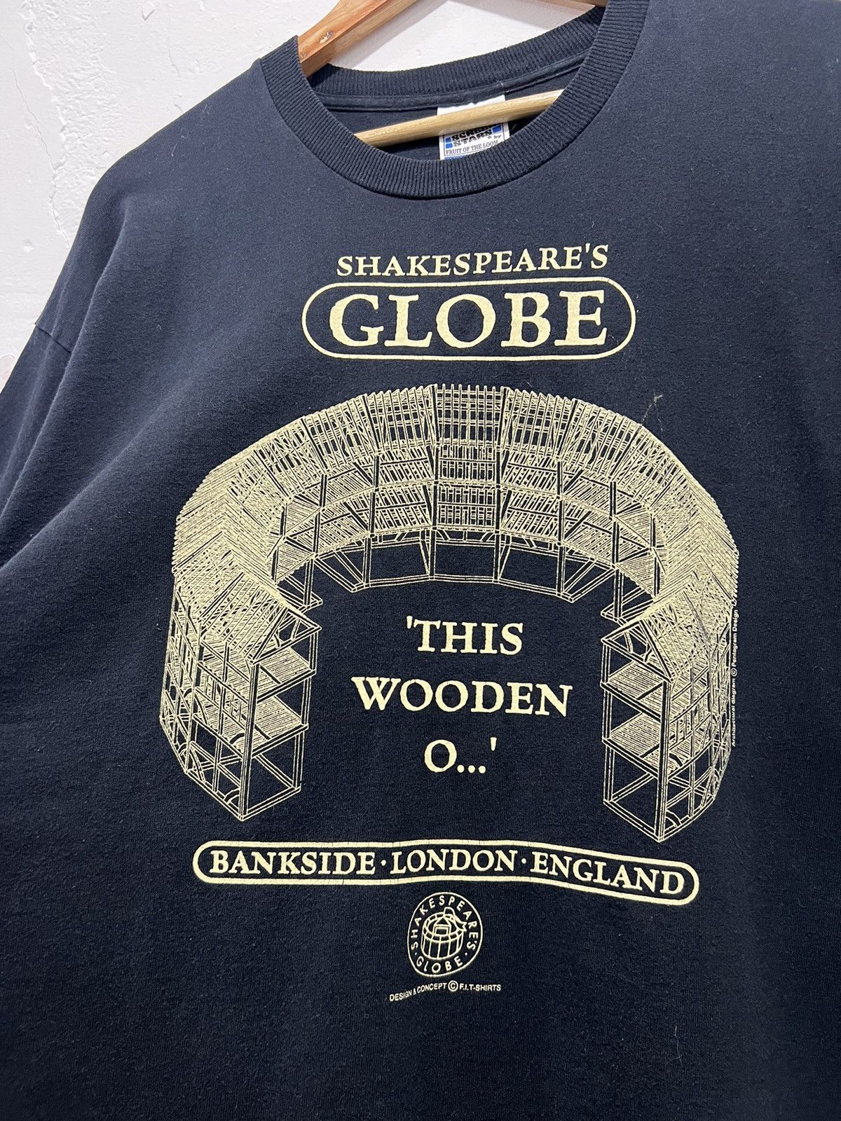 Arts & Science × Vintage Vintage Shakespeare’s Globe Bankside London England Tshirt Size US XL / EU 56 / 4 - 3 Thumbnail