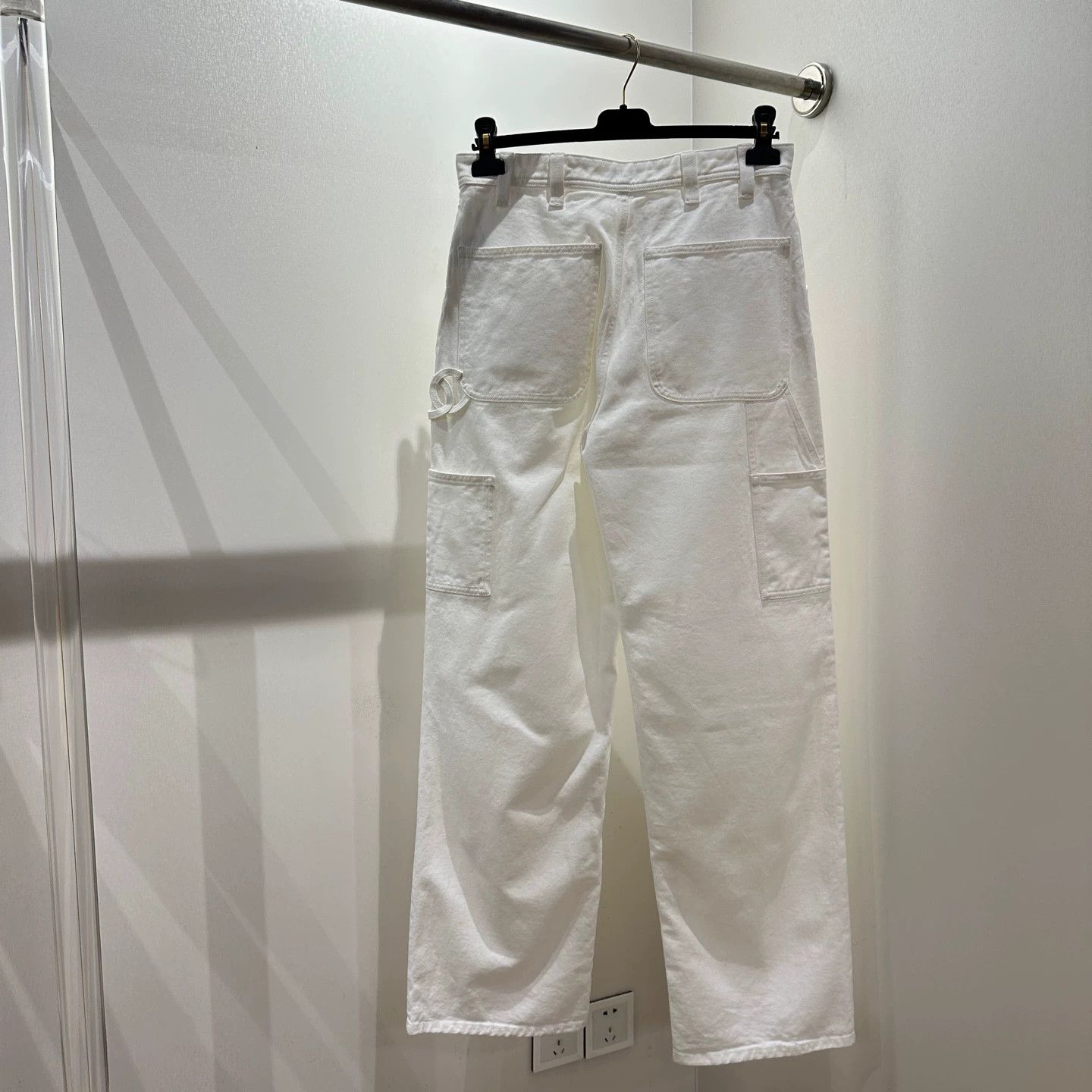 Chanel Chanel may669 26P White Logo Jeans 38 Cotton Size 27" / US 4 / IT 40 - 2 Thumbnail