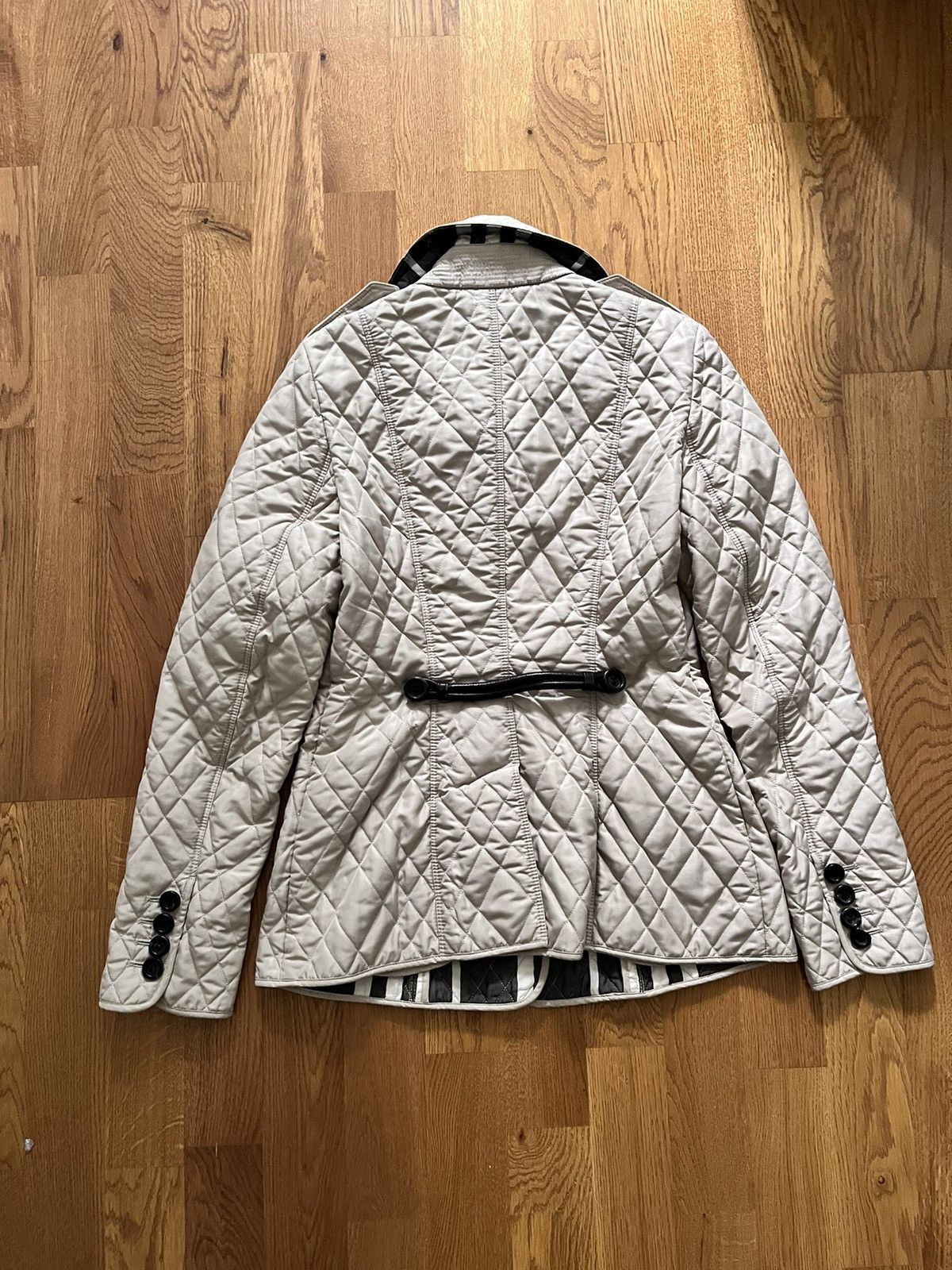 Burberry Burberry lightweight quilted short coat Beige Size S / US 4 / IT 40 - 6 Thumbnail