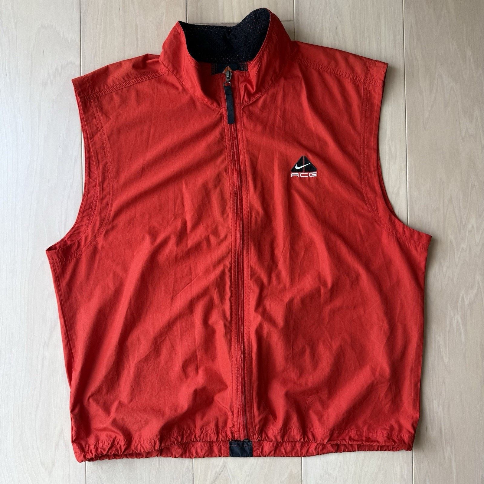 Nike ACG × Vintage Vintage Nike ACG Vest XL Red Y2K Full Zip Utility Hiking Size US XL / EU 56 / 4 - 2 Thumbnail
