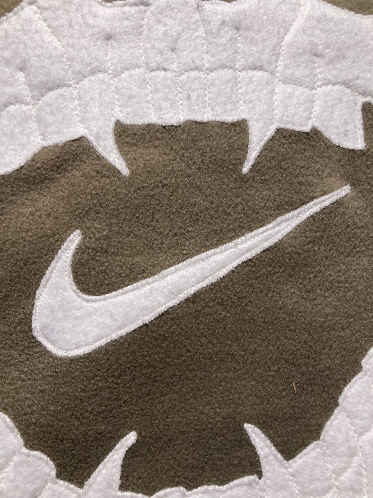Vintage ⛩️☠️nike skeleton custom vintage sweatshirt skull center logo⛩️ Size US XL / EU 56 / 4 - 6 Thumbnail