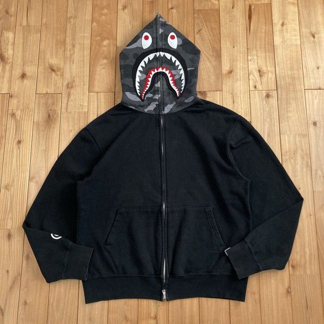 Bape 🔥Aoyama limited🔥 BAPE CAMO Shark Full Zip Hoodie APE NIGO Size US M / EU 48-50 / 2 - 2 Thumbnail