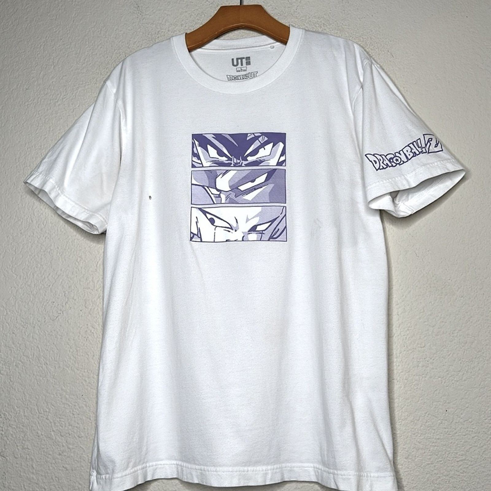 Uniqlo Dragon Ball Uniqlo UT T-shirt White Goku Piccolo Freeza Sz L Size US L / EU 52-54 / 3 - 1 Thumbnail