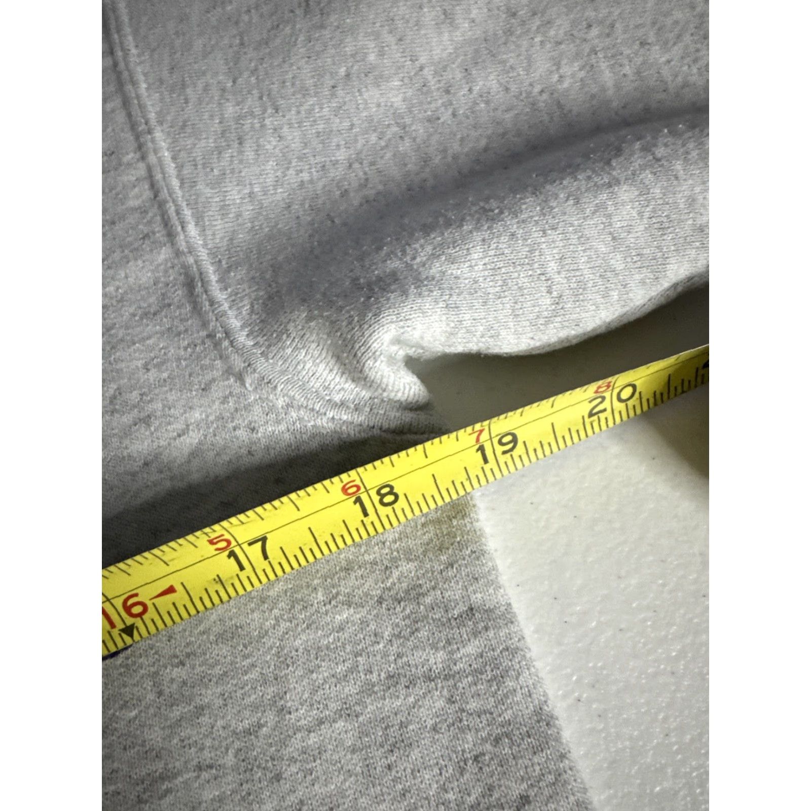 Vintage VINTAGE Dan Majerle Hoopwear Made In USA Crewneck Sweatshirt Suns Tag XL Fits S Gray Men Sweatshirt USA 90s? Size US S / EU 44-46 / 1 - 6 Thumbnail