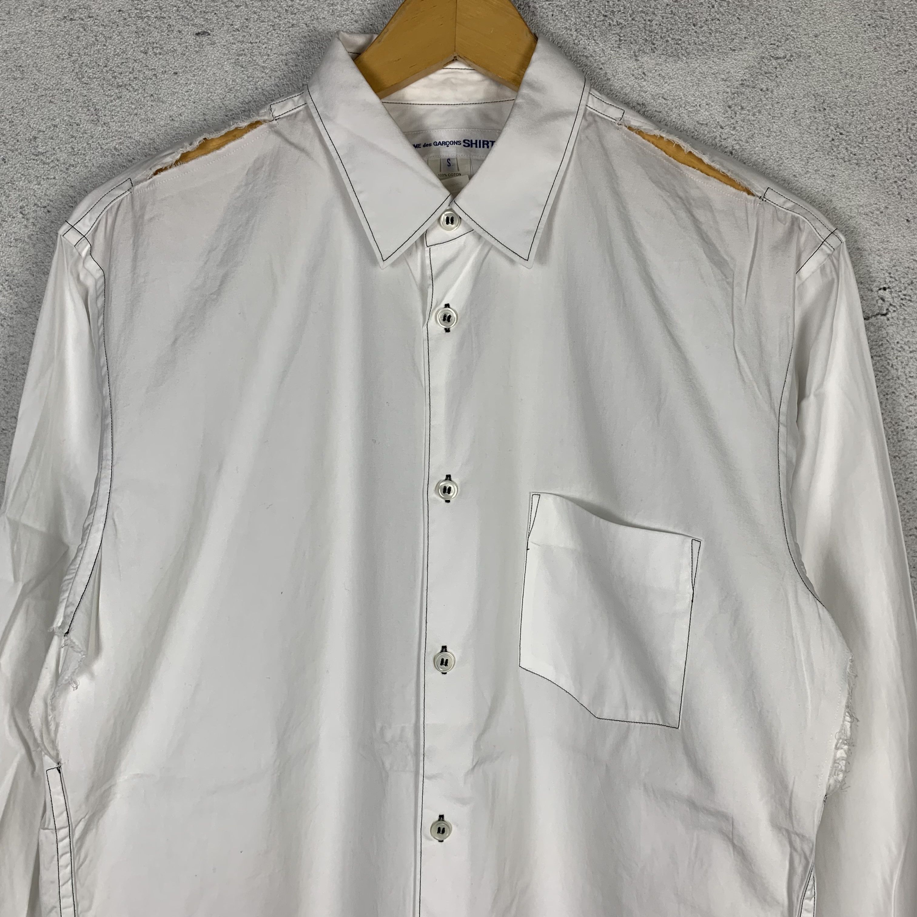 Comme des Garcons Comme Des Garcons CDG Distressed Shirt Size US S / EU 44-46 / 1 - 4 Thumbnail