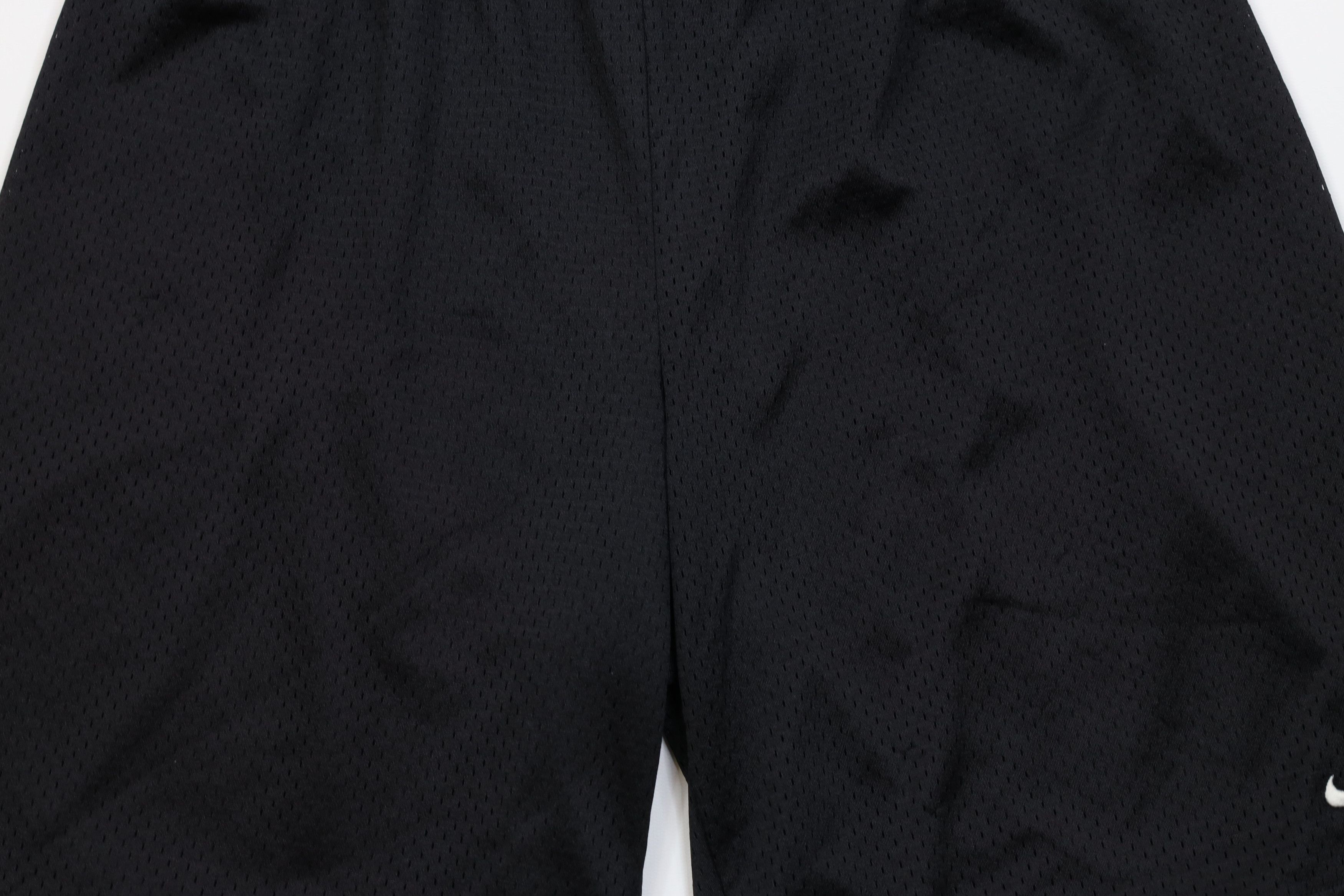 Nike Vintage Y2K Nike Mini Swoosh Above Knee Shorts Black Mesh Size US 36 / EU 52 - 3 Thumbnail
