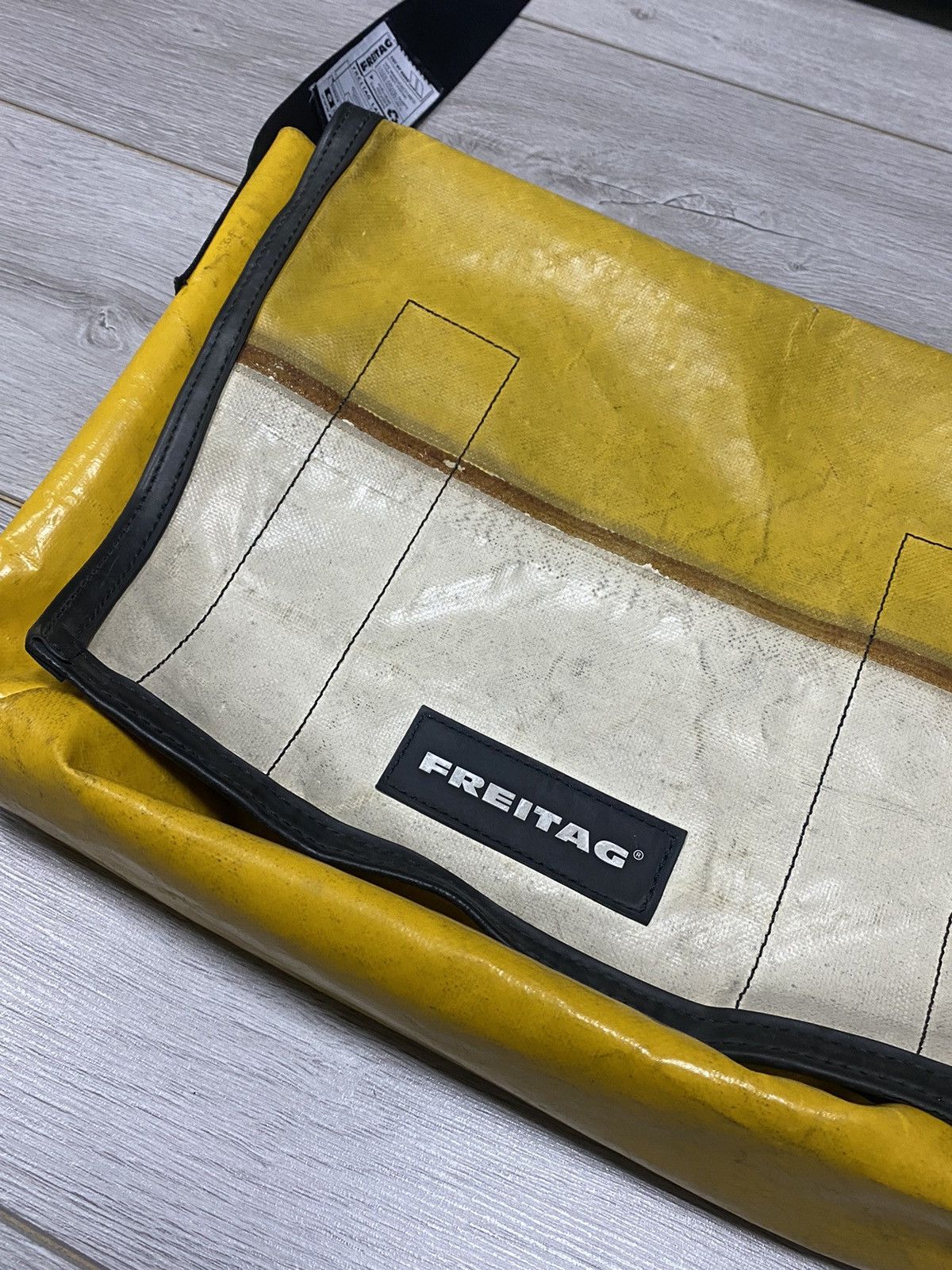 Freitag Freitag🇨🇭X 3 in 1 recycle ♻️ waterproof vintage Zurich bag Size ONE SIZE - 9 Thumbnail