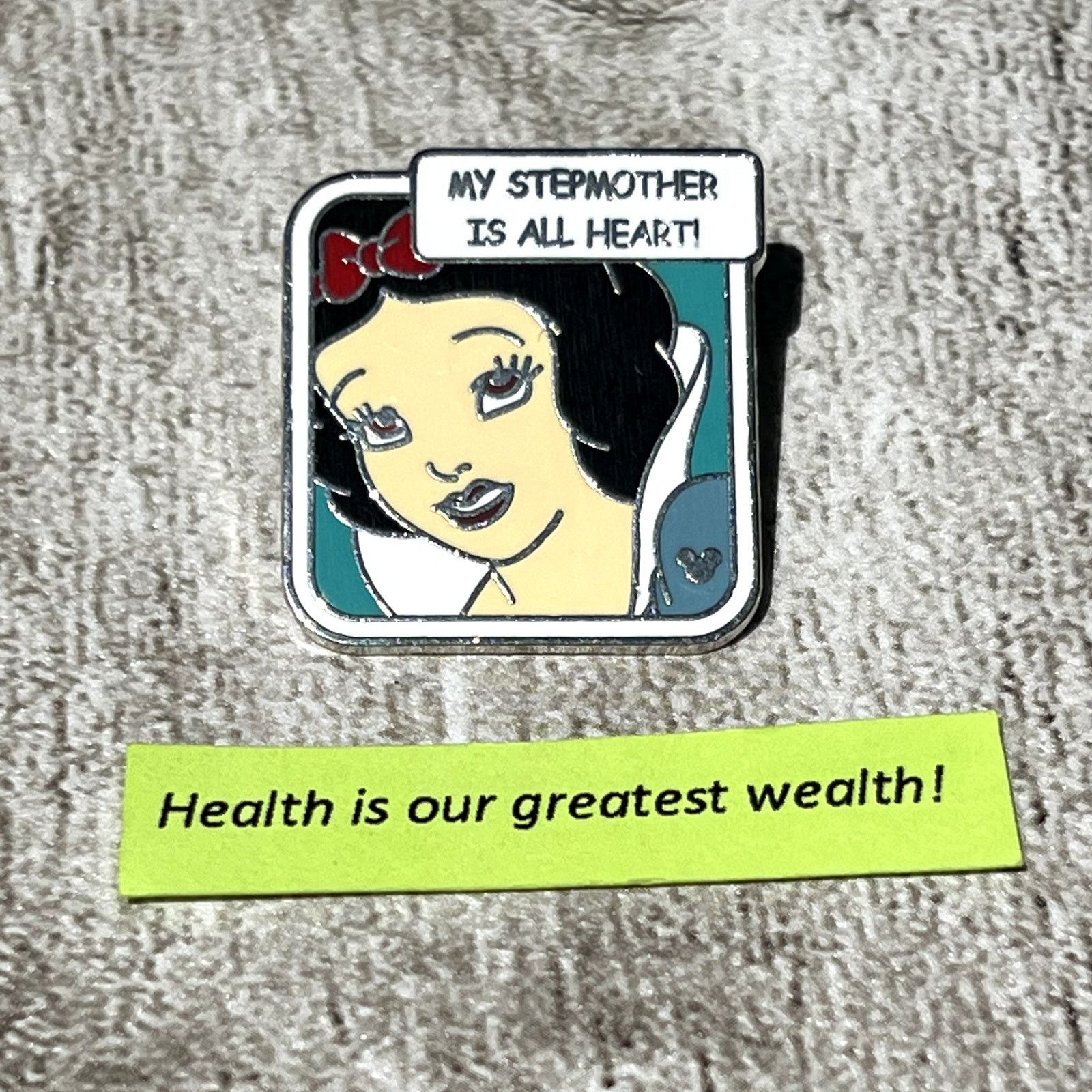 Disney Disney Pin Hidden Mickey Princess Snow White Quote Heart Size ONE SIZE - 1 Thumbnail