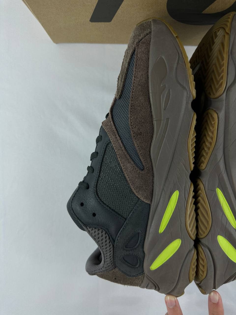 Adidas adidas Yeezy Boost 700 'Mauve' 2018 EE9614 Size US 12 / EU 45 - 11 Thumbnail