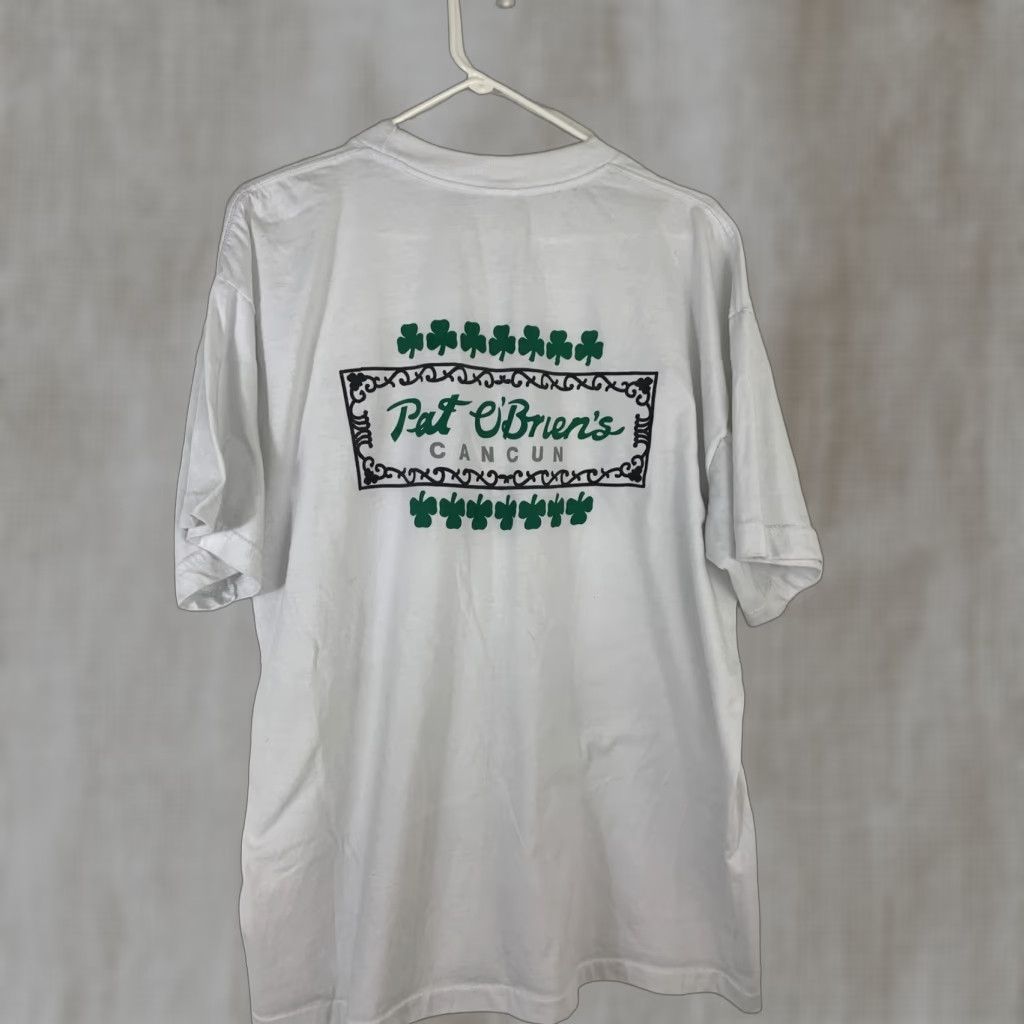 Vintage VINTAGE 90s Mens Large Single Stitch T-Shirt Pat O’Brien’s Cancun White Green Mens L White 90s Shirt Size US L / EU 52-54 / 3 - 1 Thumbnail