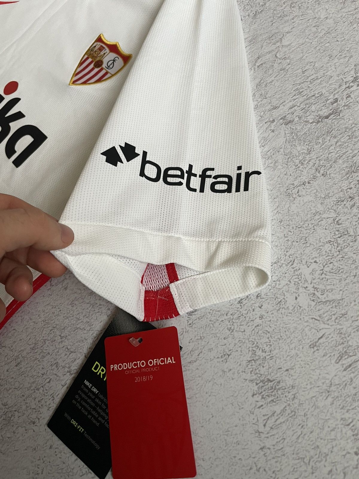 Nike Nike Sevilla 2018/2019 Home Football Soccer Jersey Size US M / EU 48-50 / 2 - 6 Thumbnail