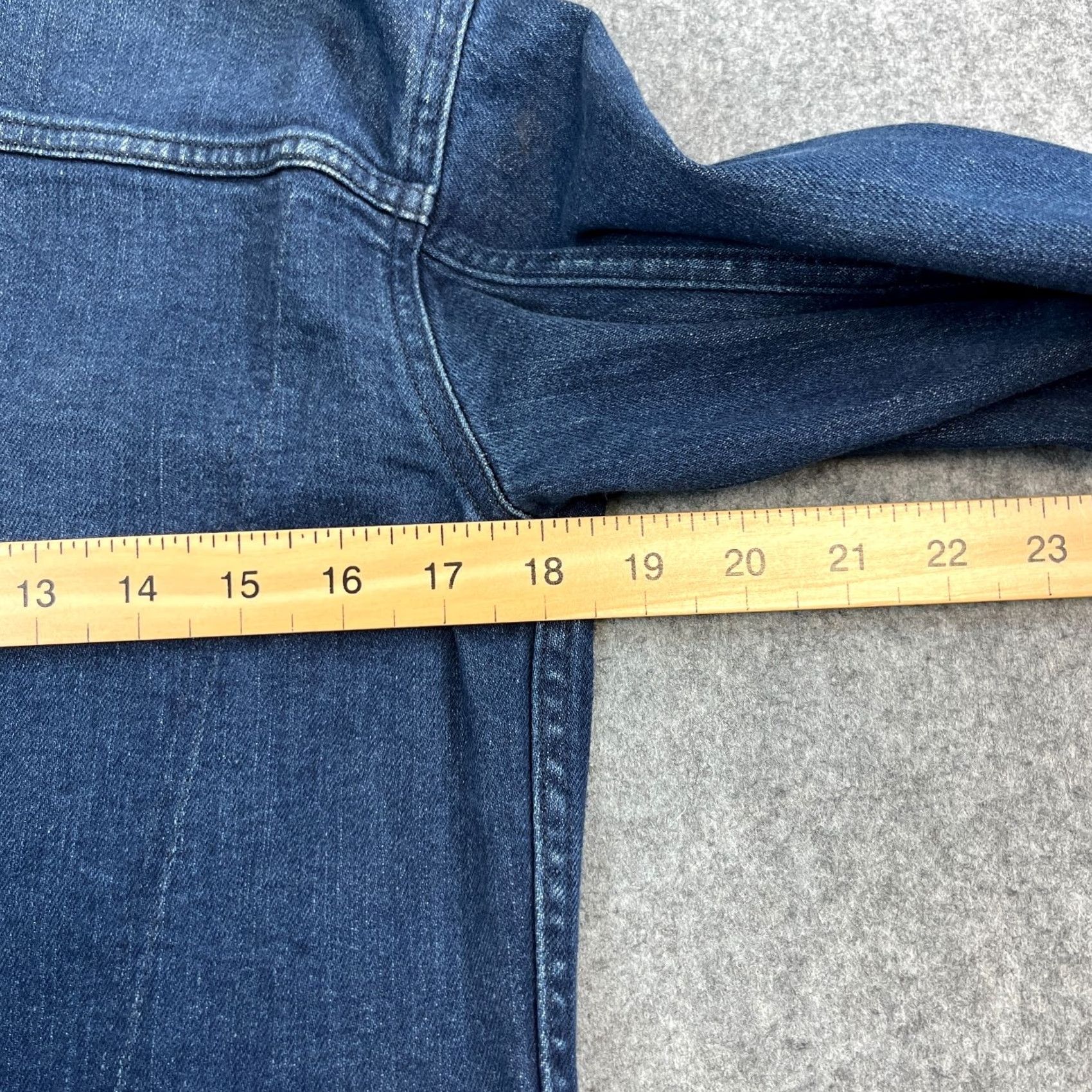 Levi's Levi's Womens Denim Jacket XS Blue Trucker Type 3 Short Sleeve? Size XS / US 0-2 / IT 36-38 - 3 Thumbnail