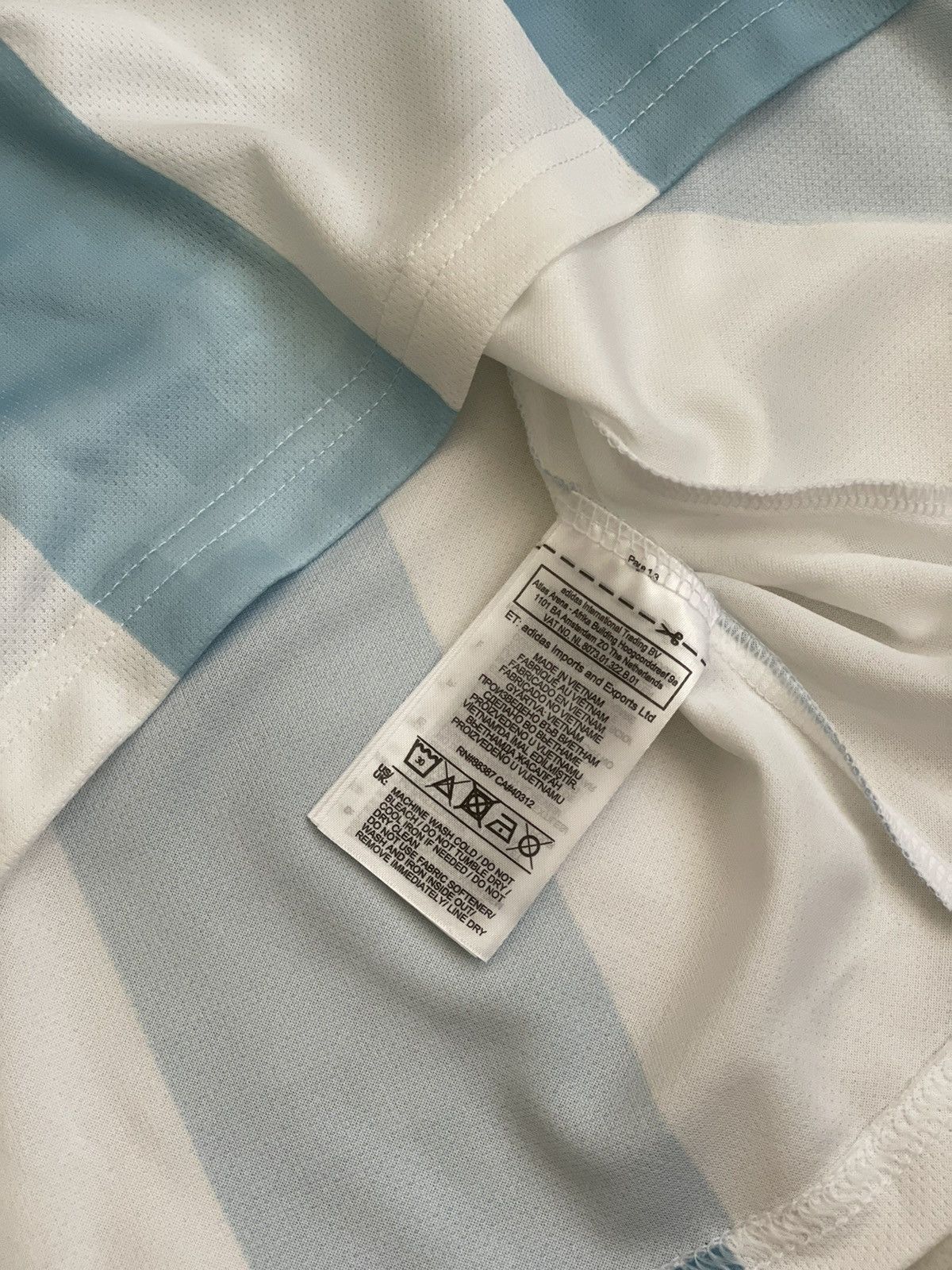 Adidas ARGENTINA ADIDAS 2018 WC FOOTBALL HOME JERSEY #10 MESSI Size US L / EU 52-54 / 3 - 8 Thumbnail