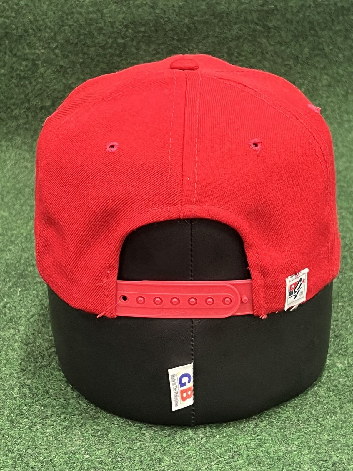 The Game Vintage 80s UNLV Runnin Rebels Split Bar Snapback Hat Size ONE SIZE - 2 Thumbnail