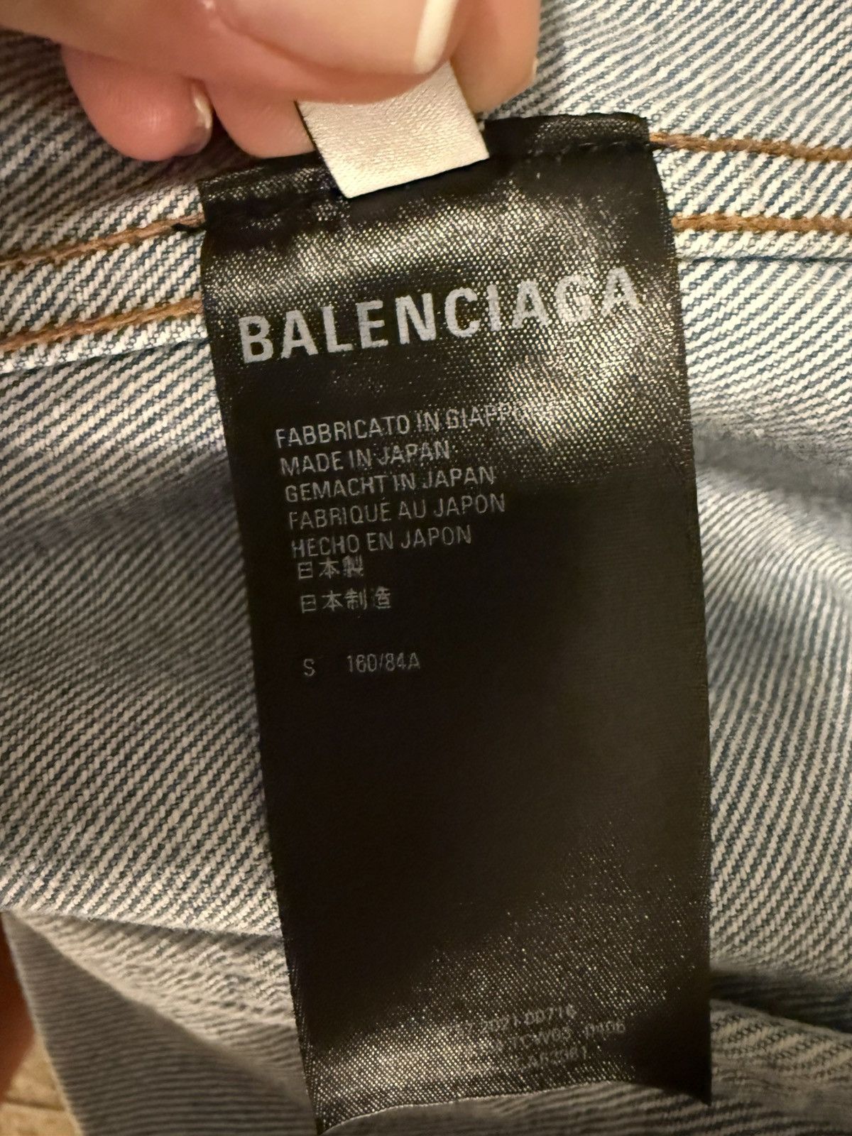 Balenciaga Balenciaga BB sprayed denim jacket Size US S / EU 44-46 / 1 - 6 Thumbnail